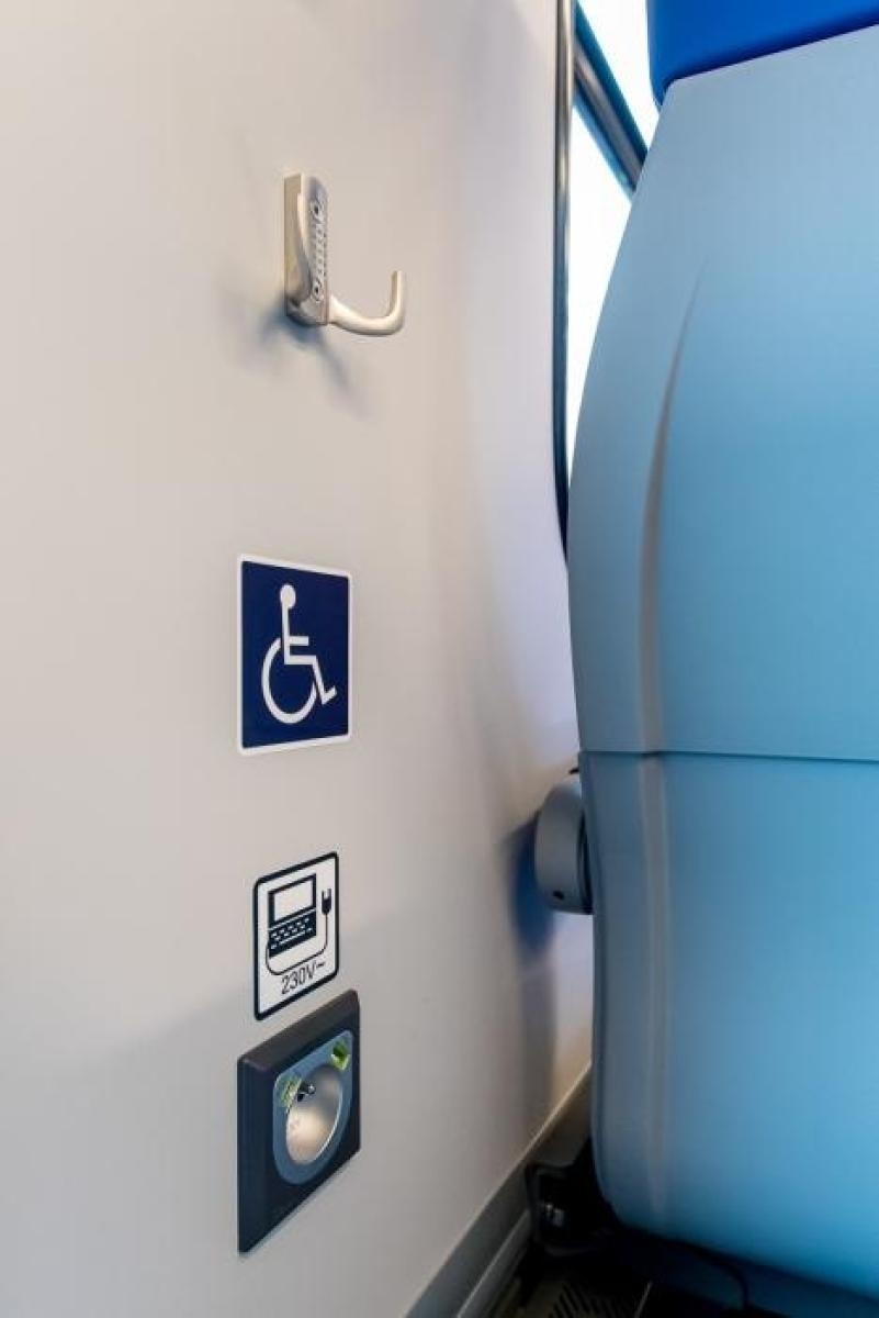 Zdjęcie w galerii na portalu naszraciborz.pl: Impuls 2 - nowoczesny pociąg Kolei Śląskich kursuje na trasie do Raciborza [FOTO] wiadomości z regionu