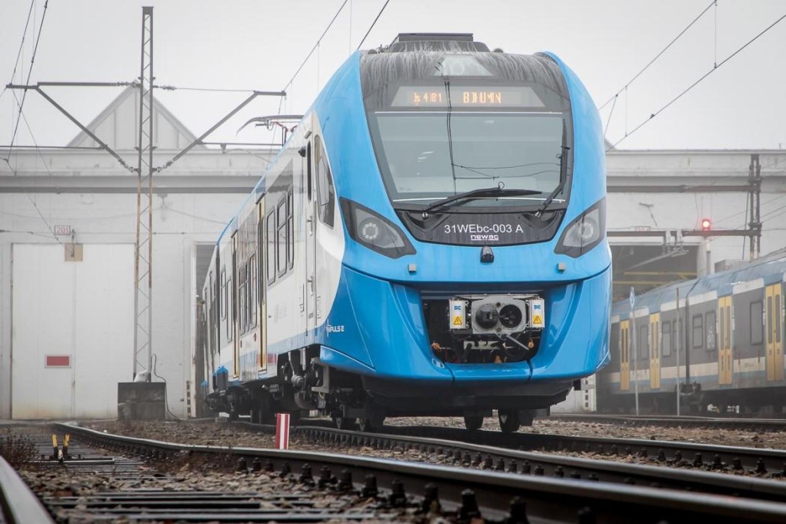 Zdjęcie w galerii na portalu naszraciborz.pl: Impuls 2 - nowoczesny pociąg Kolei Śląskich kursuje na trasie do Raciborza [FOTO] wiadomości z regionu