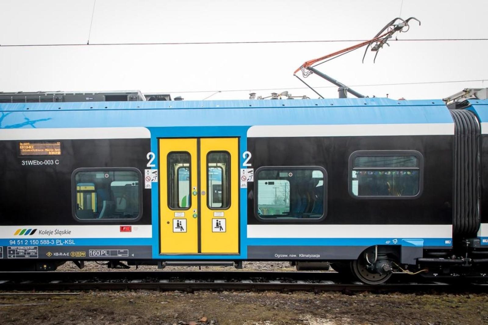 Zdjęcie w galerii na portalu naszraciborz.pl: Impuls 2 - nowoczesny pociąg Kolei Śląskich kursuje na trasie do Raciborza [FOTO] wiadomości z regionu