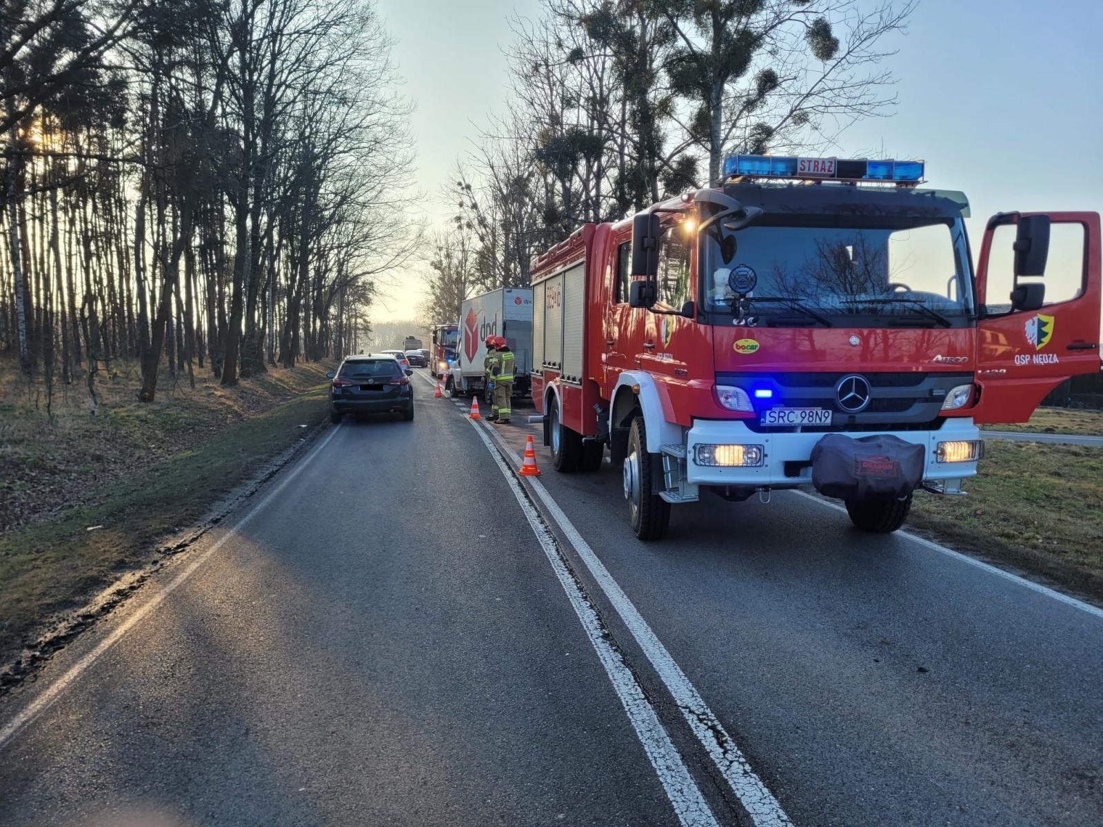 Zdjęcie w galerii na portalu naszraciborz.pl: Kolizja w Nędzy. Zderzyły się trzy pojazdy wiadomości z regionu