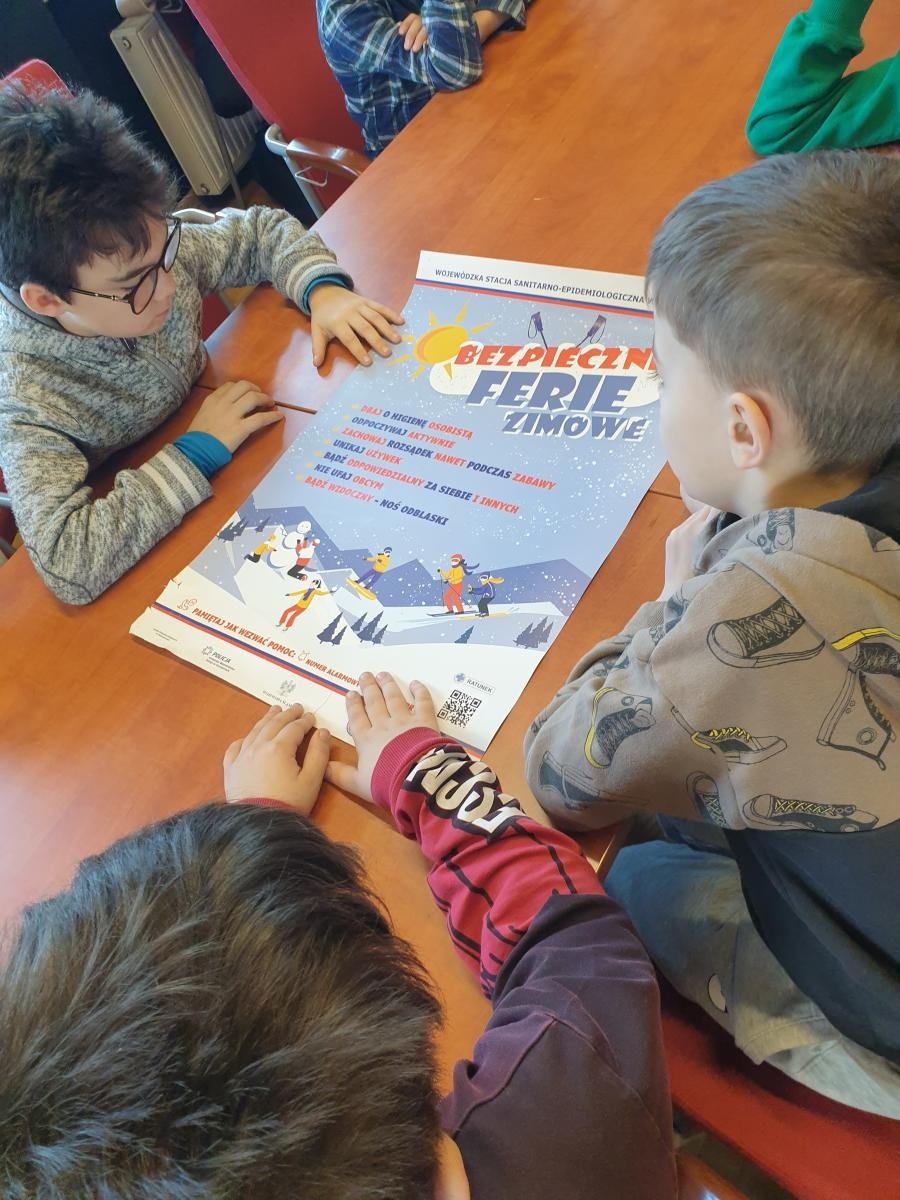 Zdjęcie w galerii na portalu naszraciborz.pl: Półmetek Bezpiecznych Ferii 2025 z Sanepidem wiadomości z regionu
