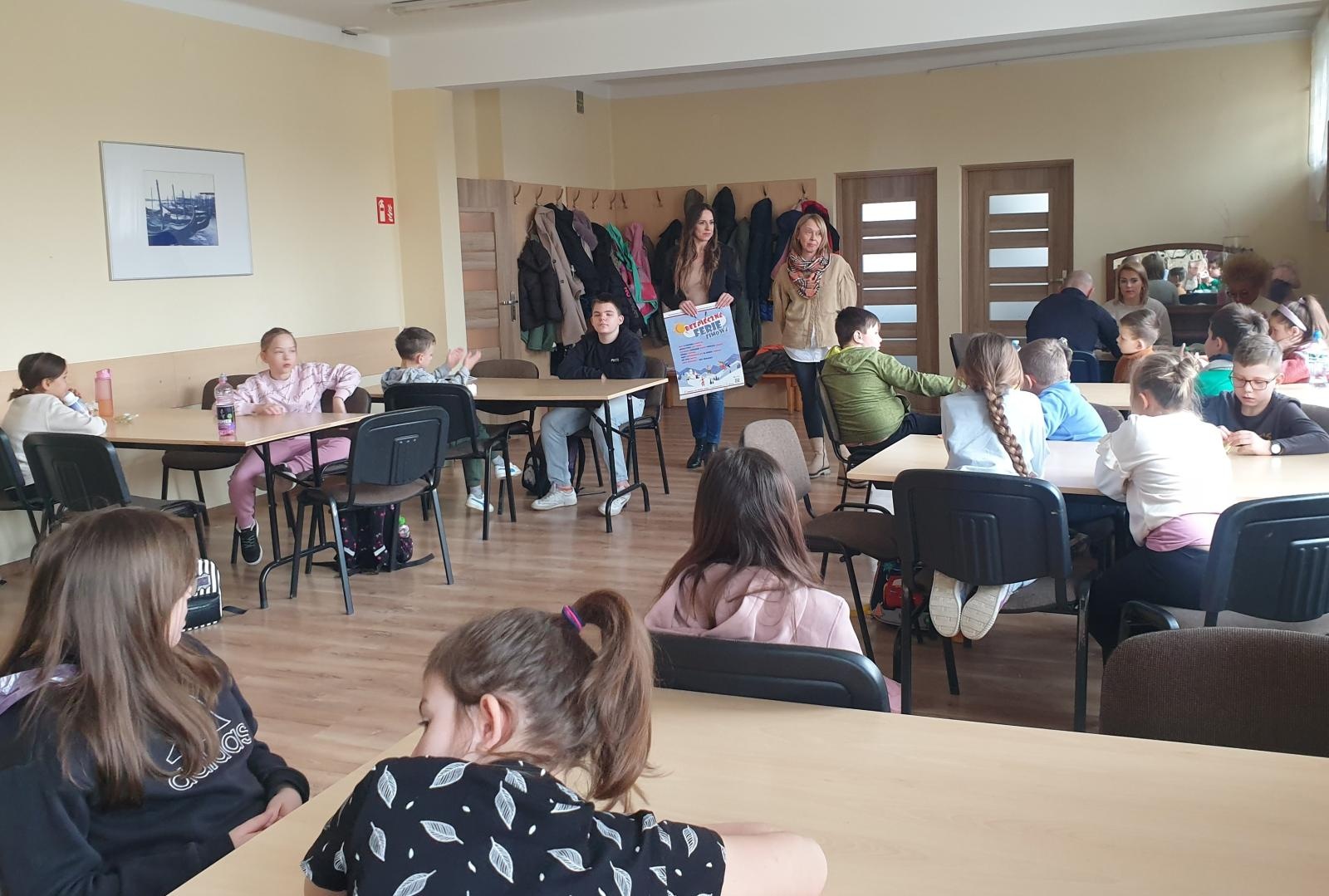 Zdjęcie w galerii na portalu naszraciborz.pl: Półmetek Bezpiecznych Ferii 2025 z Sanepidem wiadomości z regionu