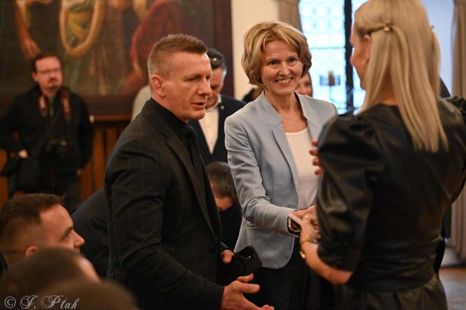 Zdjęcie w galerii na portalu naszraciborz.pl: Najlepsi sportowcy i trenerzy uhonorowani podczas gali w Muzeum wiadomości z regionu