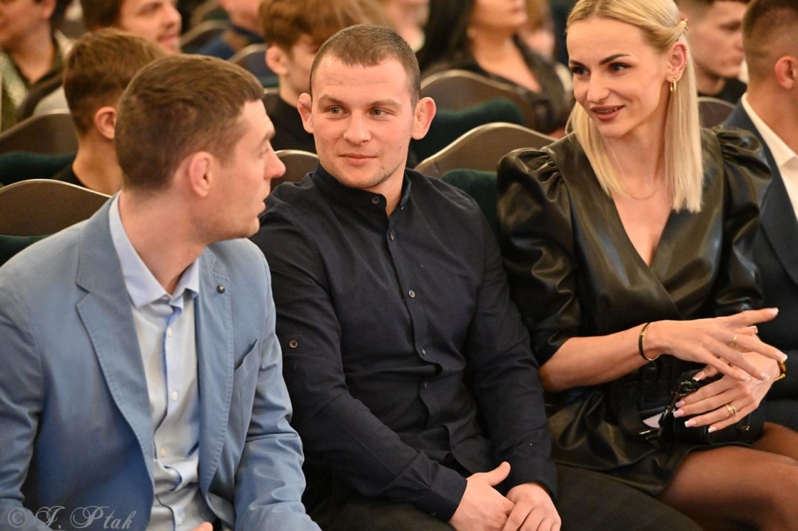 Zdjęcie w galerii na portalu naszraciborz.pl: Najlepsi sportowcy i trenerzy uhonorowani podczas gali w Muzeum wiadomości z regionu