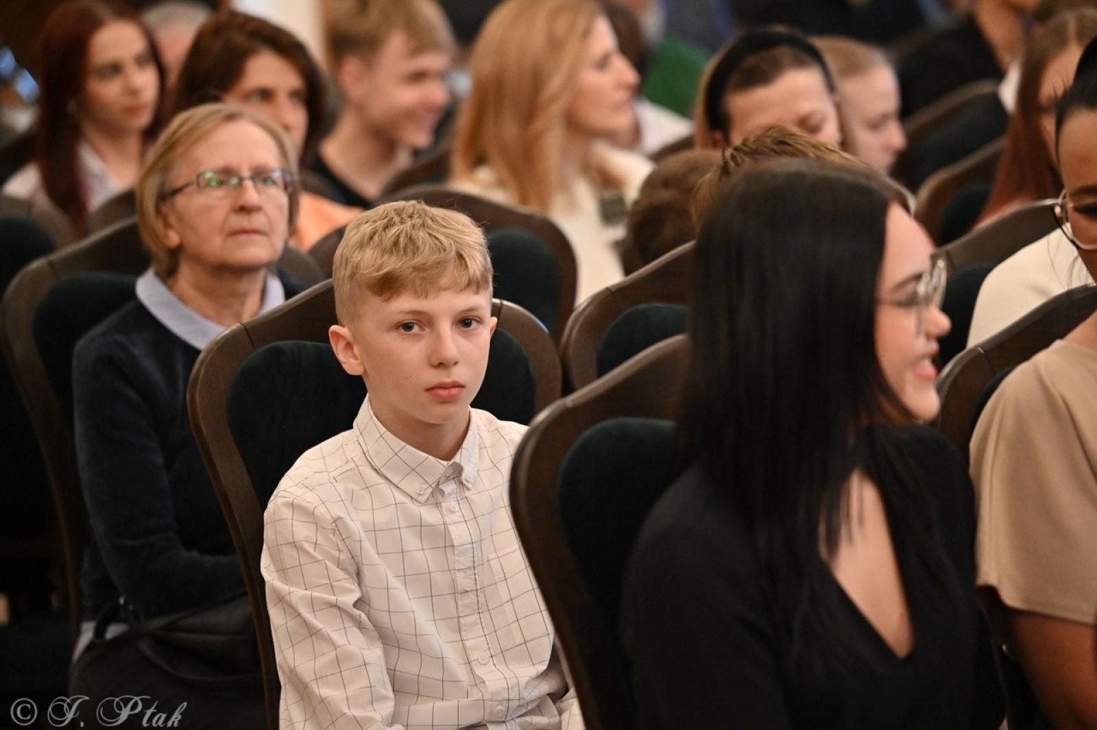 Zdjęcie w galerii na portalu naszraciborz.pl: Najlepsi sportowcy i trenerzy uhonorowani podczas gali w Muzeum wiadomości z regionu