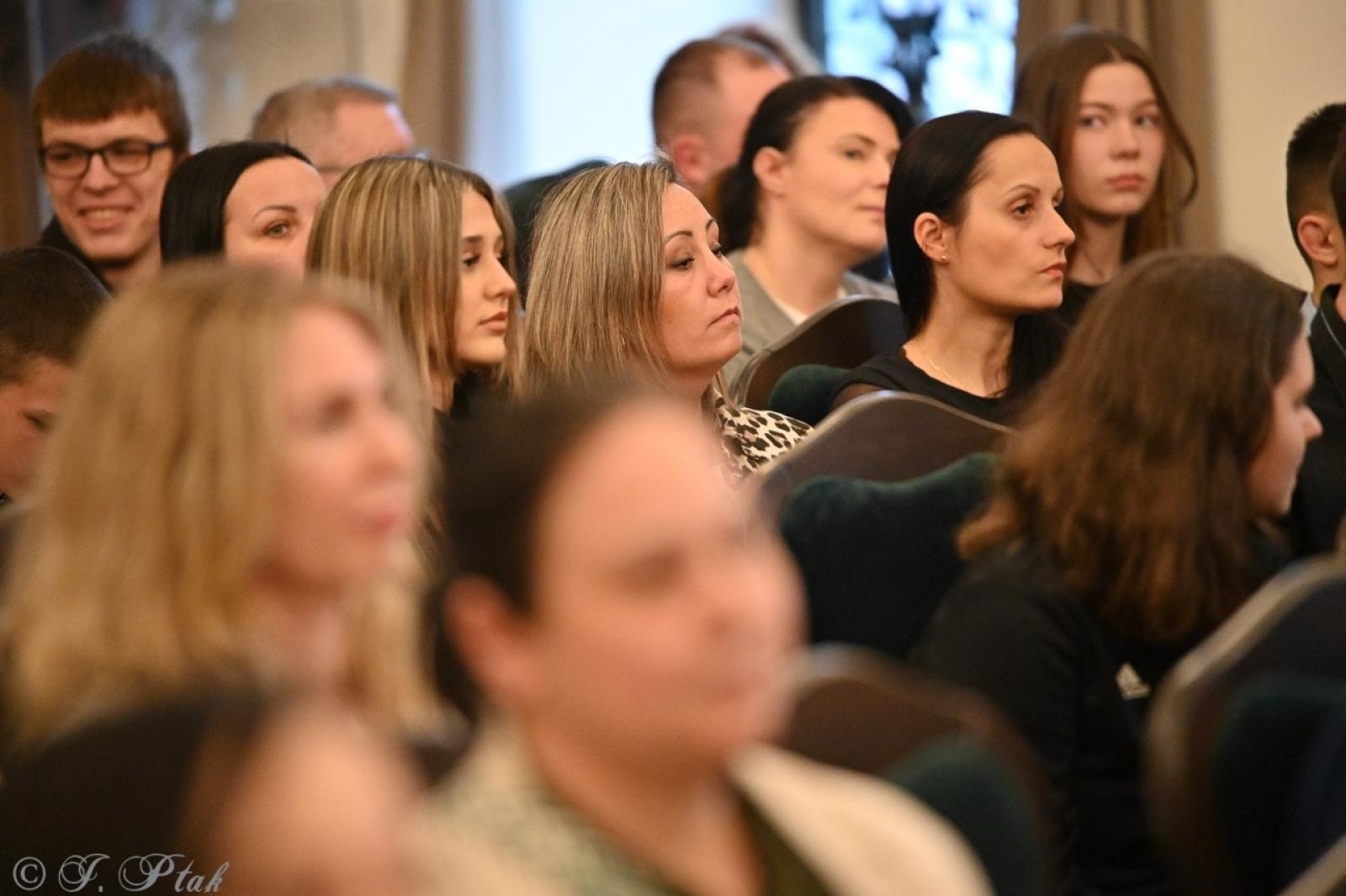 Zdjęcie w galerii na portalu naszraciborz.pl: Najlepsi sportowcy i trenerzy uhonorowani podczas gali w Muzeum wiadomości z regionu