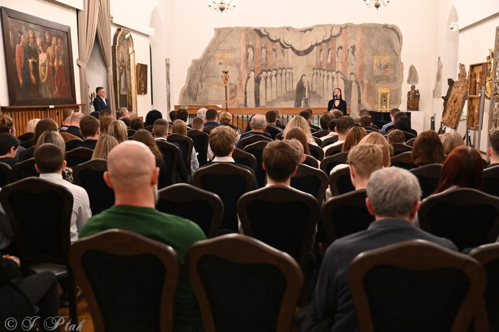 Zdjęcie w galerii na portalu naszraciborz.pl: Najlepsi sportowcy i trenerzy uhonorowani podczas gali w Muzeum wiadomości z regionu