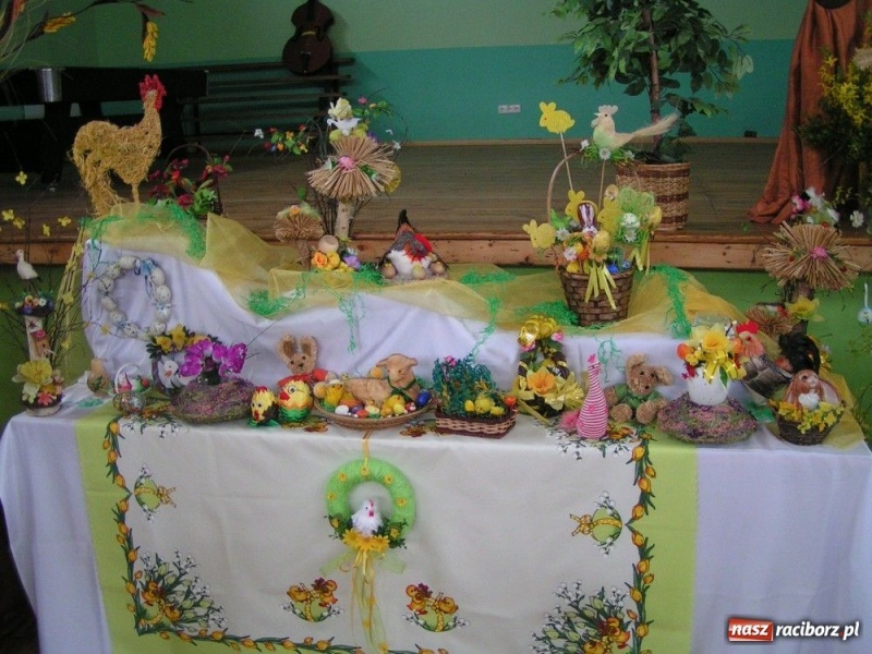 Zdjęcie w galerii na portalu naszraciborz.pl: Kiermasz z Rzuchowiankami w Kobyli wiadomości z regionu