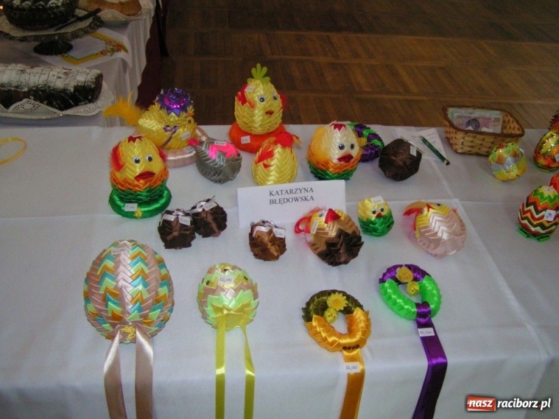 Zdjęcie w galerii na portalu naszraciborz.pl: Kiermasz z Rzuchowiankami w Kobyli wiadomości z regionu