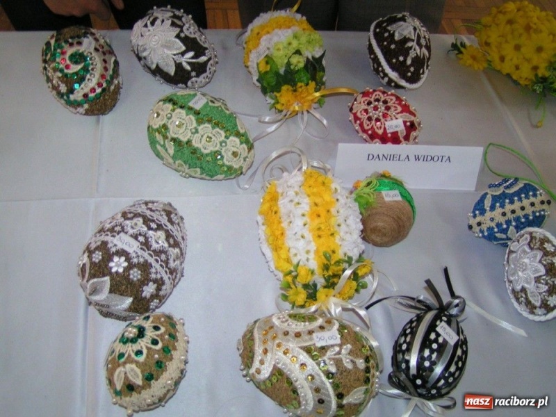 Zdjęcie w galerii na portalu naszraciborz.pl: Kiermasz z Rzuchowiankami w Kobyli wiadomości z regionu