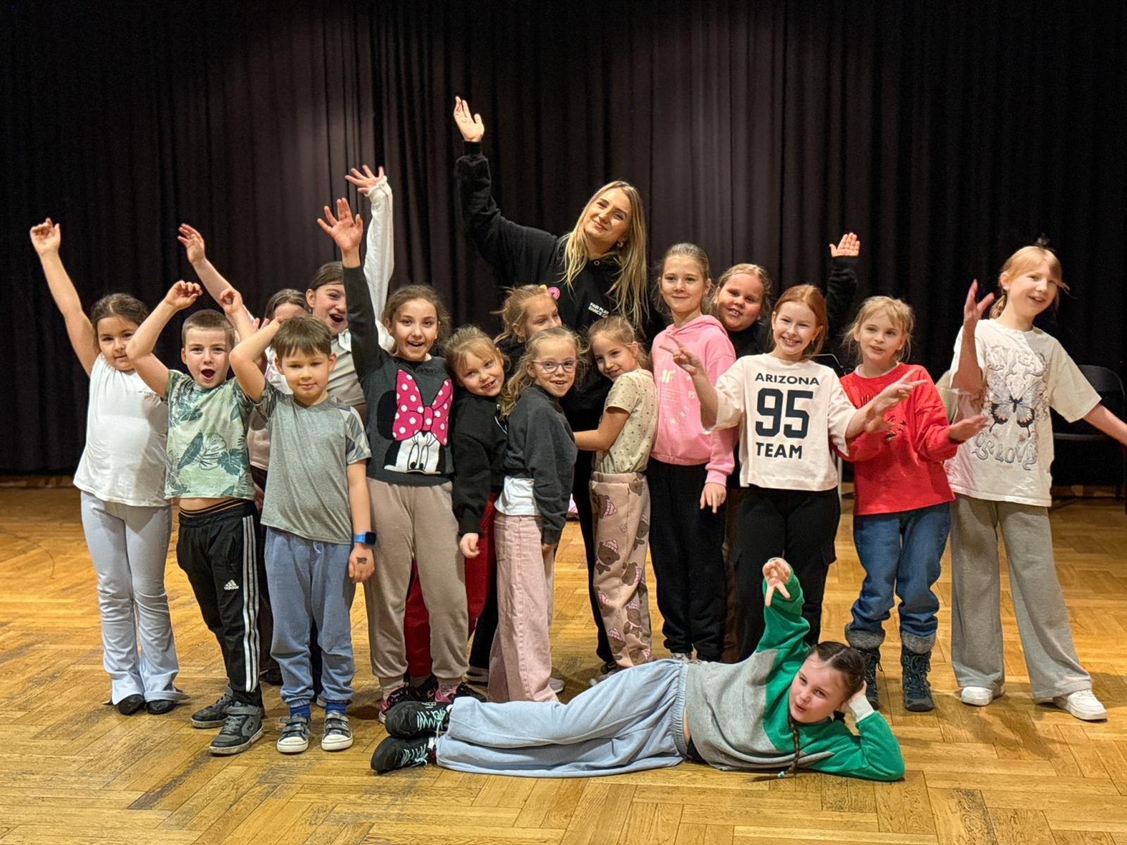 Zdjęcie w galerii na portalu naszraciborz.pl: Twórczy i taneczny pierwszy tydzień ferii z Raciborskim Centrum Kultury wiadomości z regionu