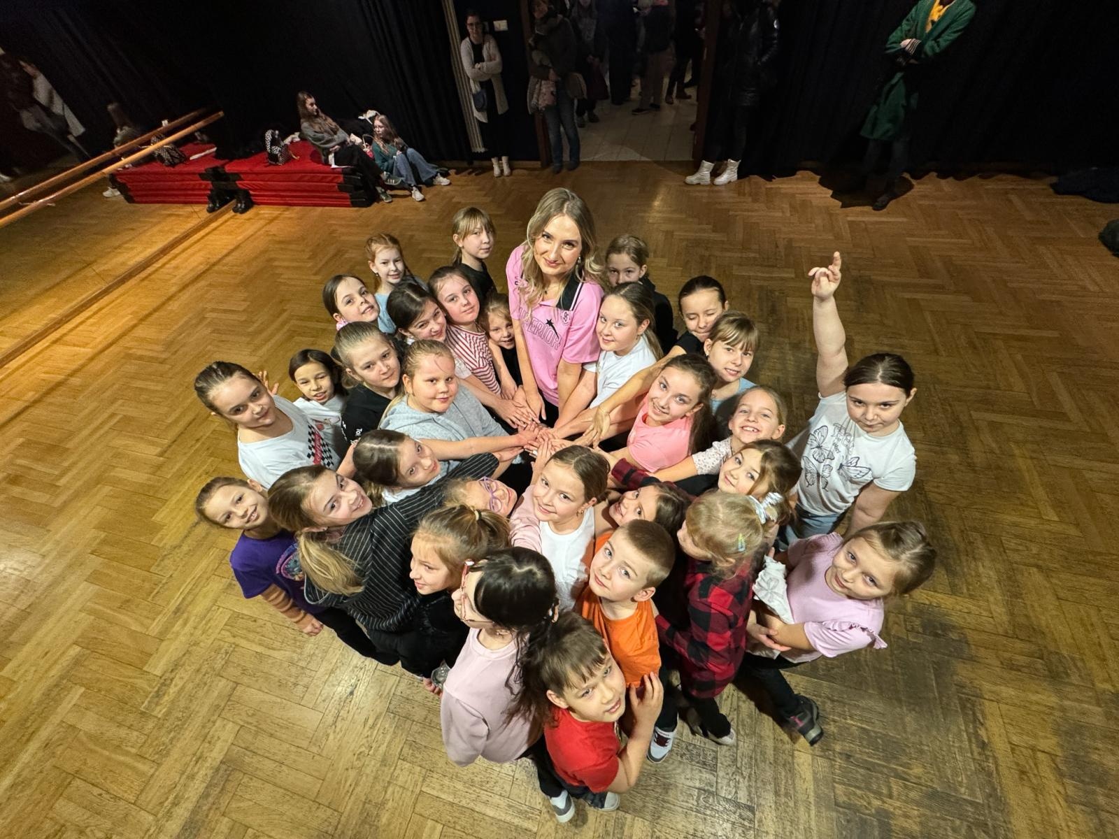 Zdjęcie w galerii na portalu naszraciborz.pl: Twórczy i taneczny pierwszy tydzień ferii z Raciborskim Centrum Kultury wiadomości z regionu