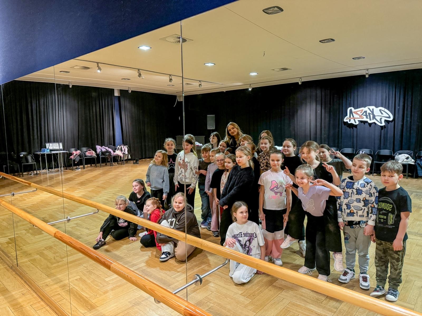 Zdjęcie w galerii na portalu naszraciborz.pl: Twórczy i taneczny pierwszy tydzień ferii z Raciborskim Centrum Kultury wiadomości z regionu