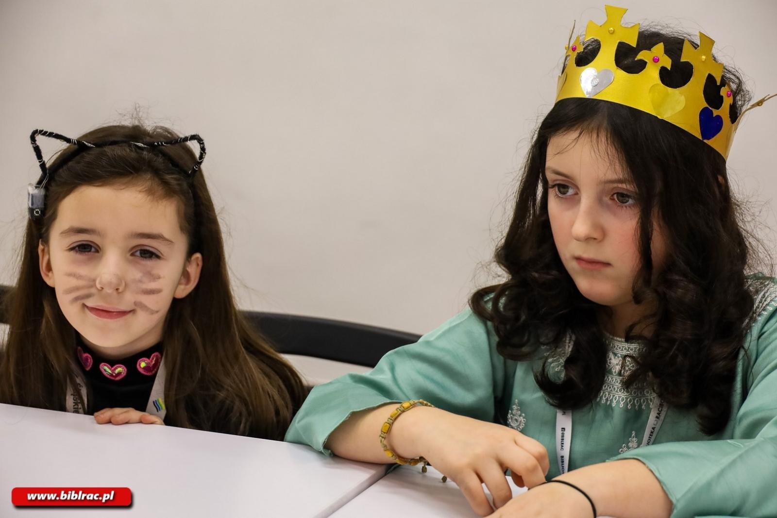 Zdjęcie w galerii na portalu naszraciborz.pl: Bal na Królewskim Dworze - ferie w bibliotece wiadomości z regionu