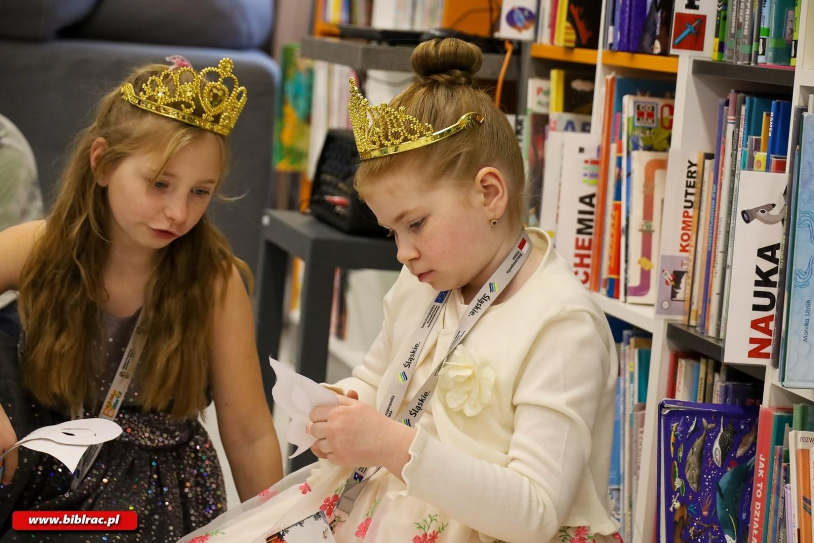 Zdjęcie w galerii na portalu naszraciborz.pl: Bal na Królewskim Dworze - ferie w bibliotece wiadomości z regionu