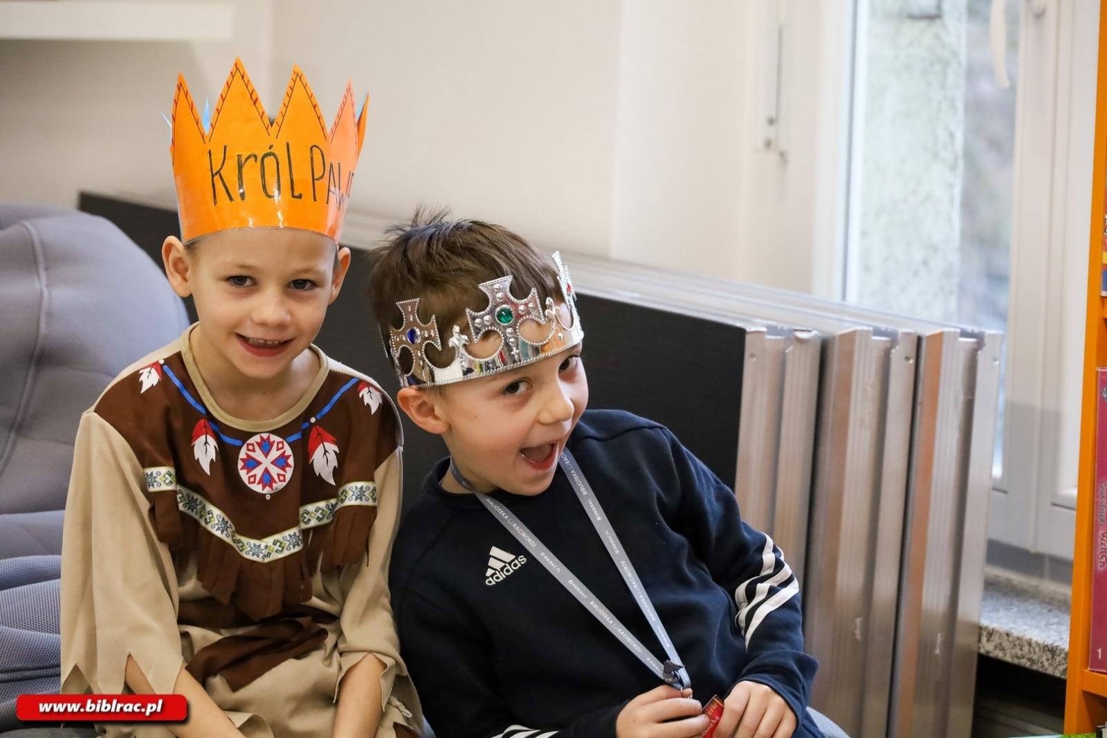 Zdjęcie w galerii na portalu naszraciborz.pl: Bal na Królewskim Dworze - ferie w bibliotece wiadomości z regionu