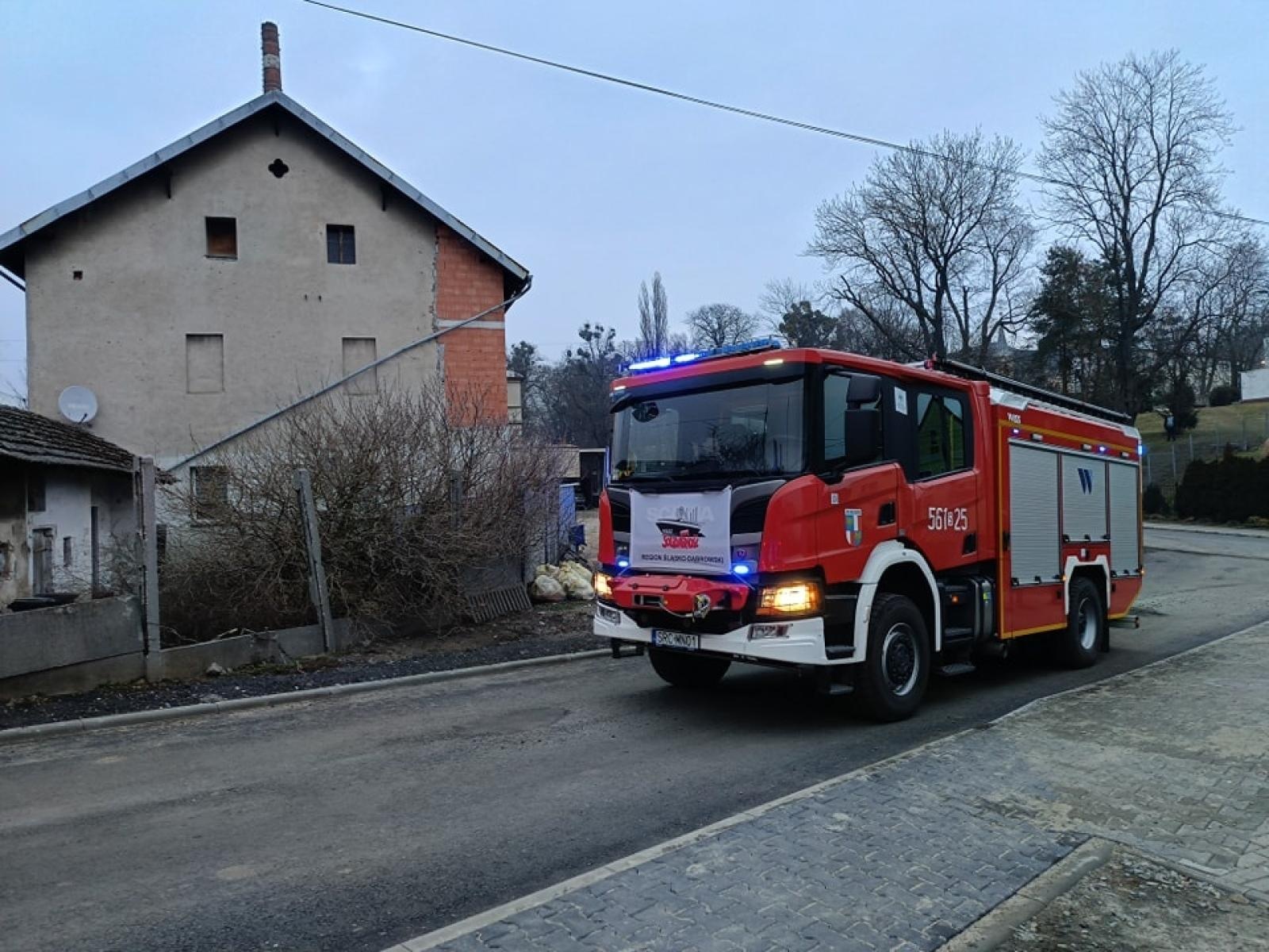 Zdjęcie w galerii na portalu naszraciborz.pl: Kolizja w Raciborzu i interwencja straży pożarnej w Krowiarkach wiadomości z regionu