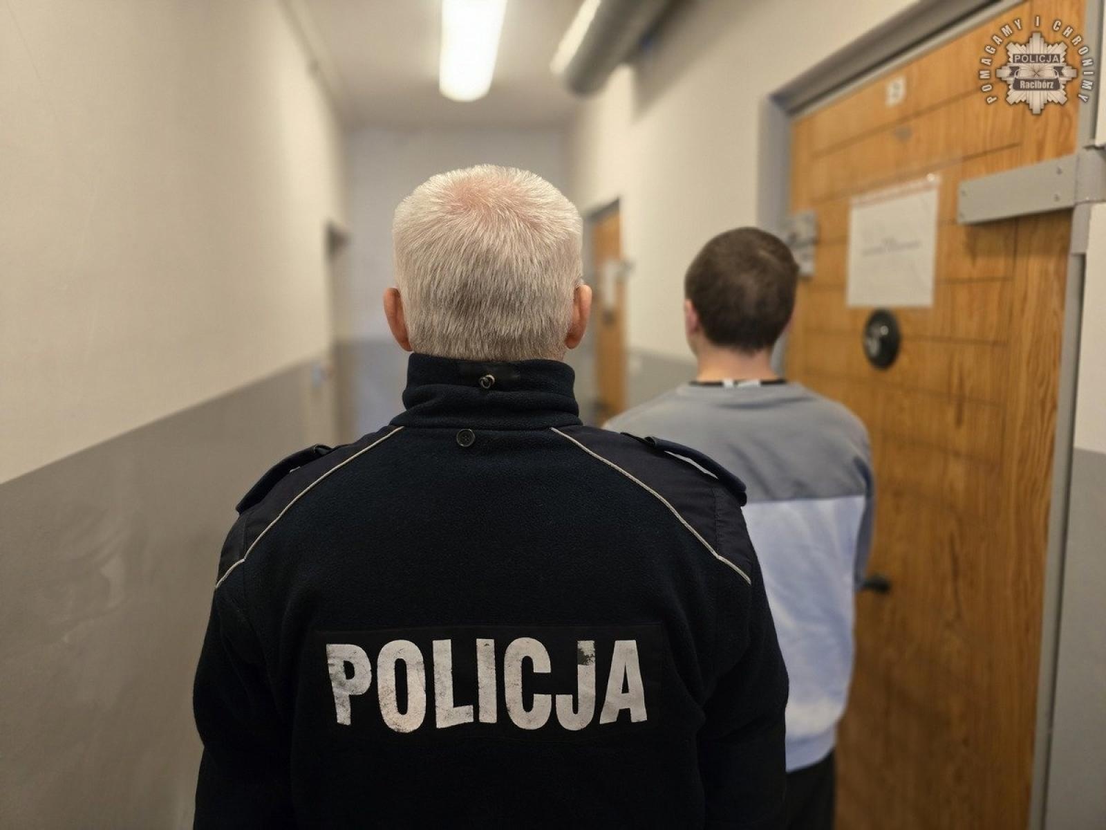 Zdjęcie w galerii na portalu naszraciborz.pl: Brutalny napad dla kilku piw – sprawcy szybko zatrzymani przez policję [FOTO] wiadomości z regionu