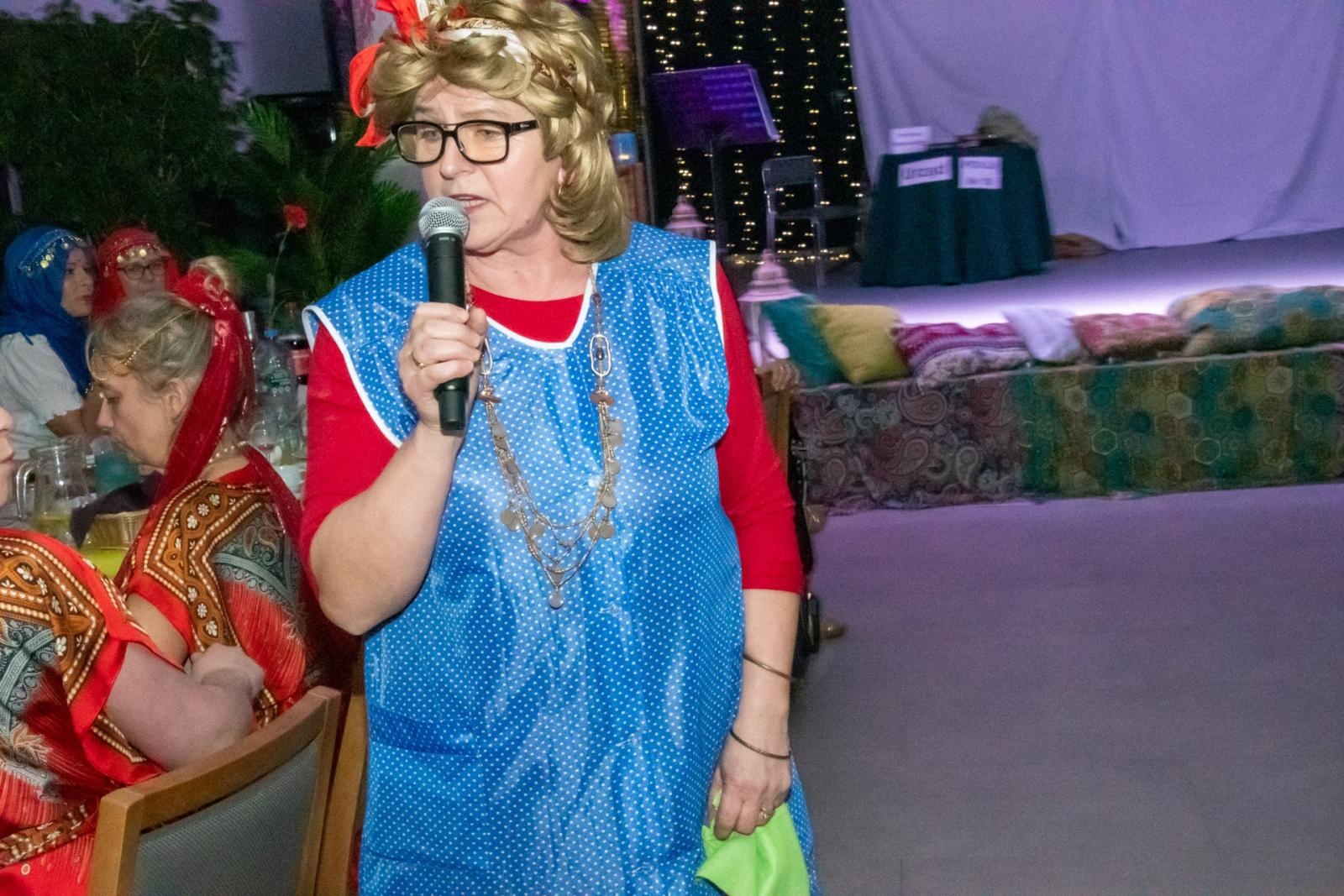 Zdjęcie w galerii na portalu naszraciborz.pl: W Tworkowie jak w Bollywood! Babski Comber w Roszarni [FOTO i WIDEO] wiadomości z regionu