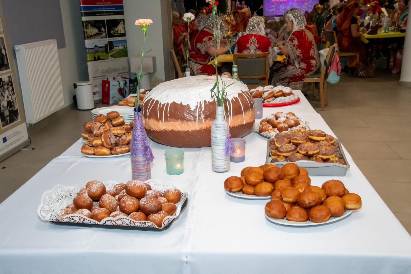 Zdjęcie w galerii na portalu naszraciborz.pl: W Tworkowie jak w Bollywood! Babski Comber w Roszarni [FOTO i WIDEO] wiadomości z regionu