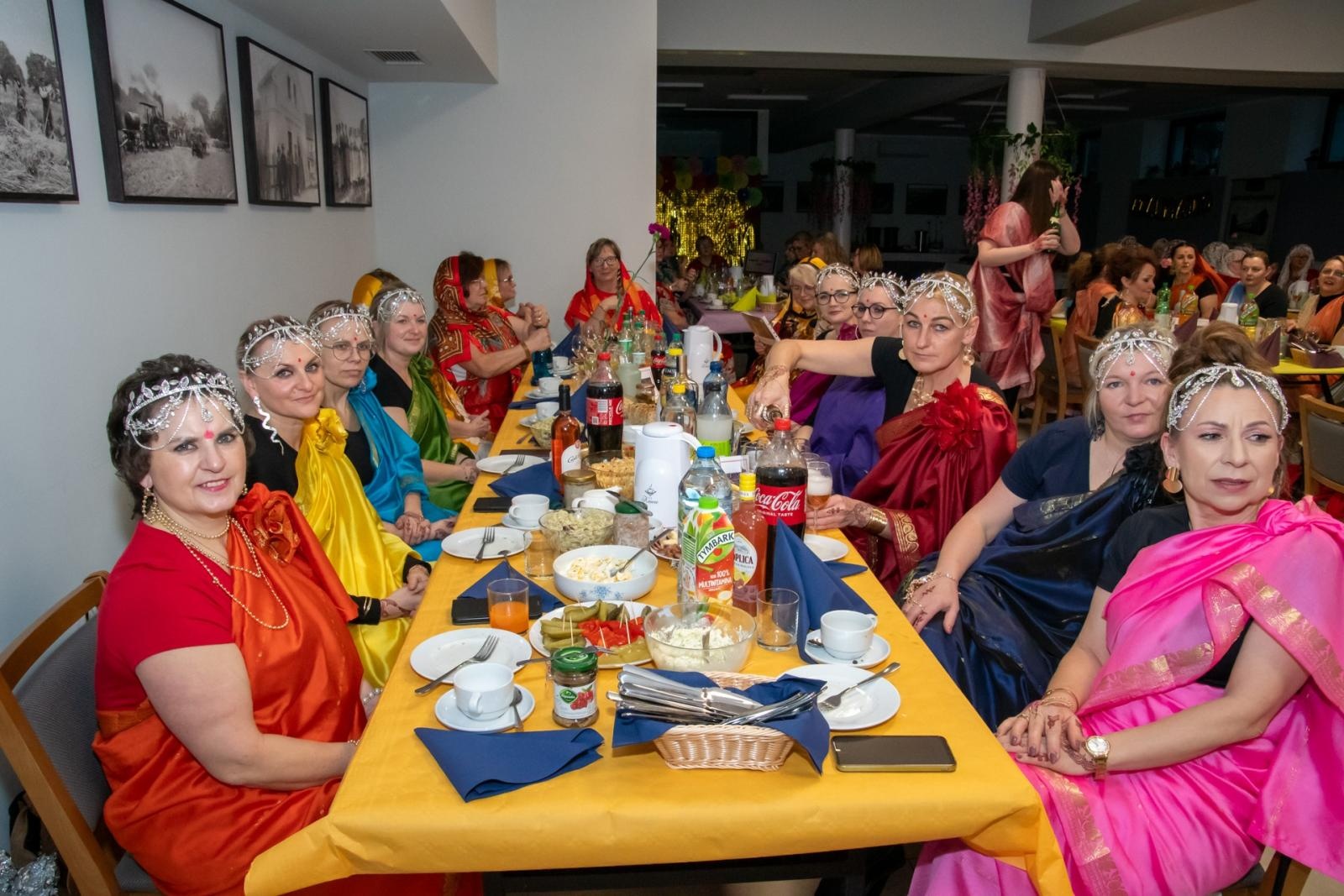 Zdjęcie w galerii na portalu naszraciborz.pl: W Tworkowie jak w Bollywood! Babski Comber w Roszarni [FOTO i WIDEO] wiadomości z regionu