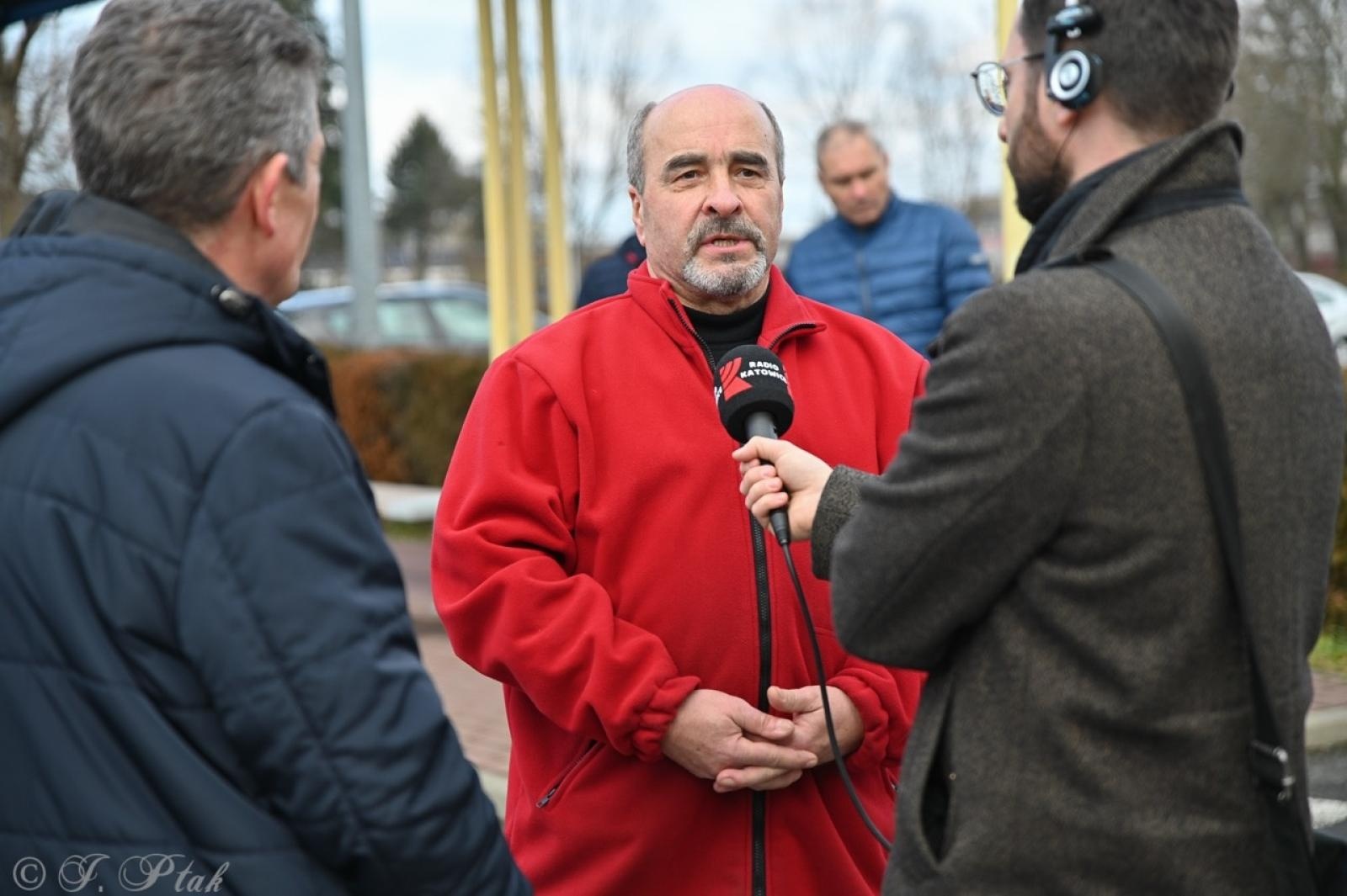 Zdjęcie w galerii na portalu naszraciborz.pl: Koniec Rafako. Tak ostatni pracownicy żegnają się ze spółką [WIDEO] wiadomości z regionu