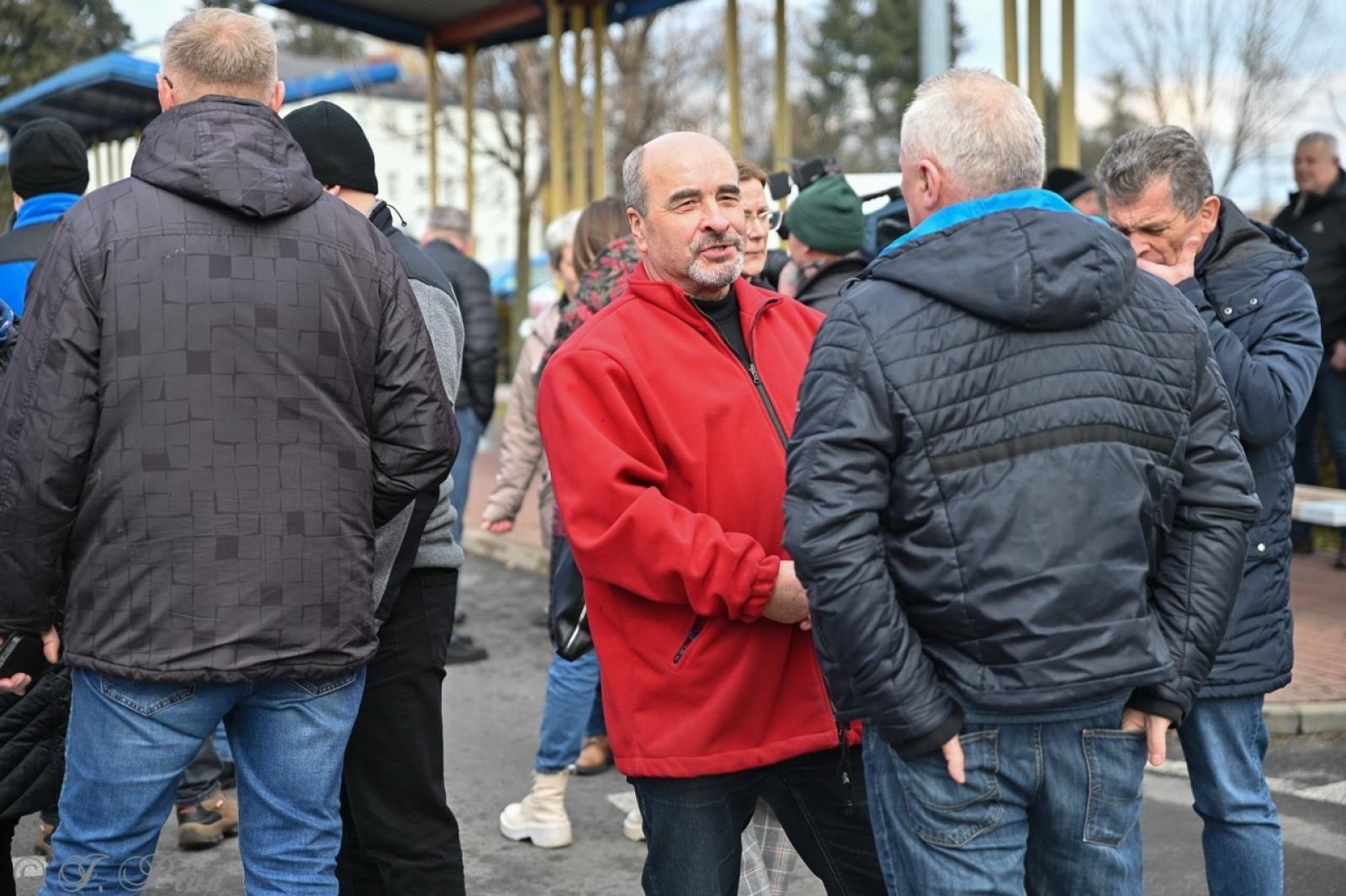 Zdjęcie w galerii na portalu naszraciborz.pl: Koniec Rafako. Tak ostatni pracownicy żegnają się ze spółką [WIDEO] wiadomości z regionu