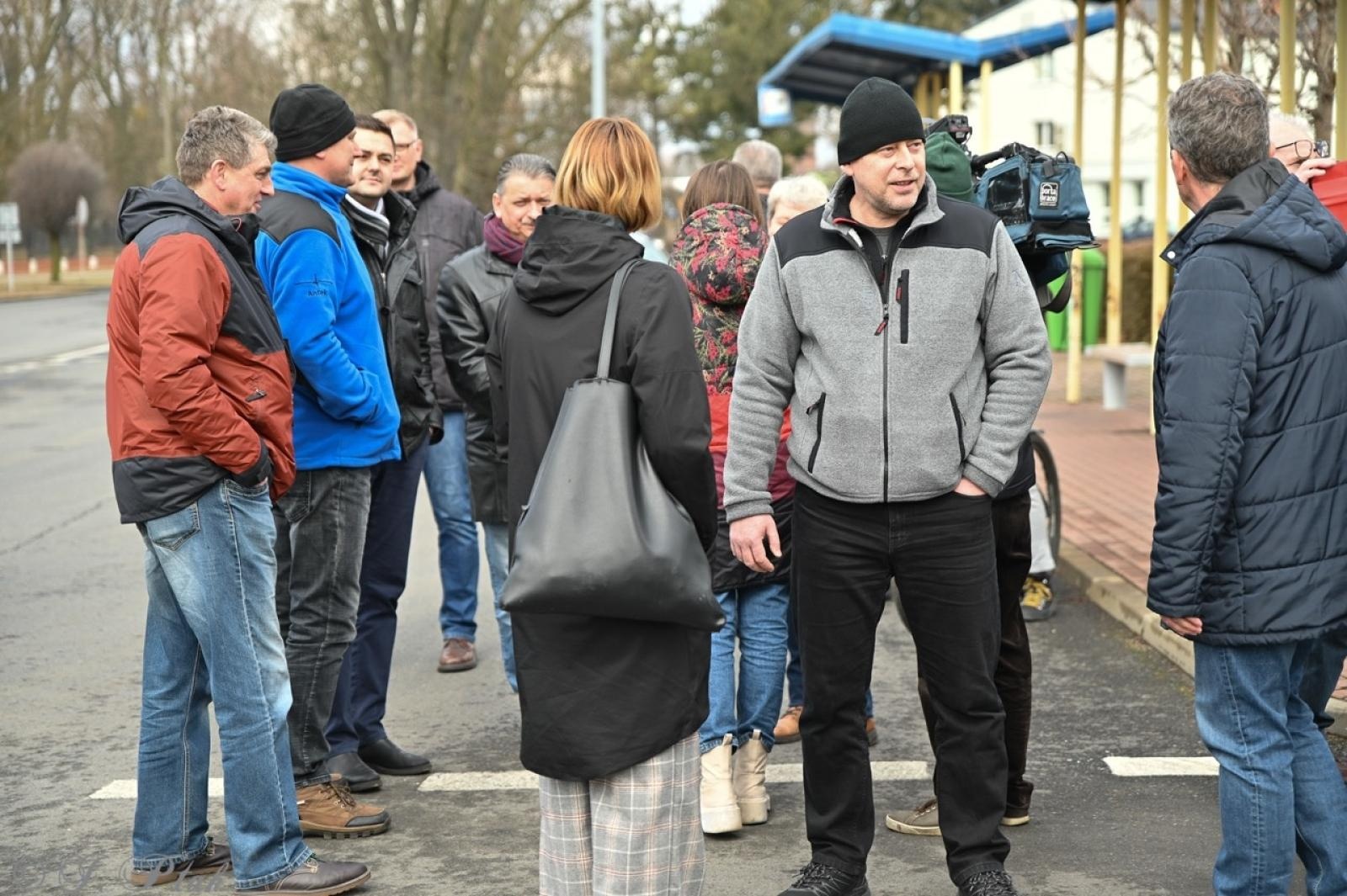 Zdjęcie w galerii na portalu naszraciborz.pl: Koniec Rafako. Tak ostatni pracownicy żegnają się ze spółką [WIDEO] wiadomości z regionu