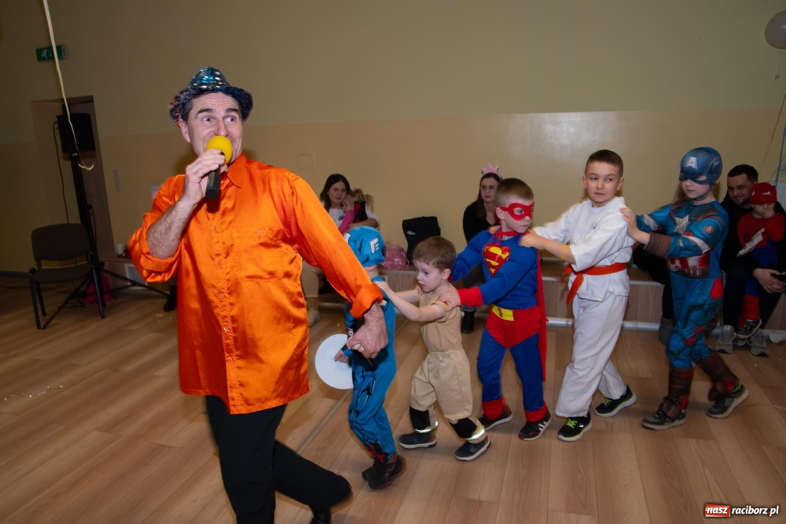 Zdjęcie w galerii na portalu naszraciborz.pl: Wielki dziecięcy bal karnawałowy w Pietrowicach Wielkich [FOTO i WIDEO] wiadomości z regionu