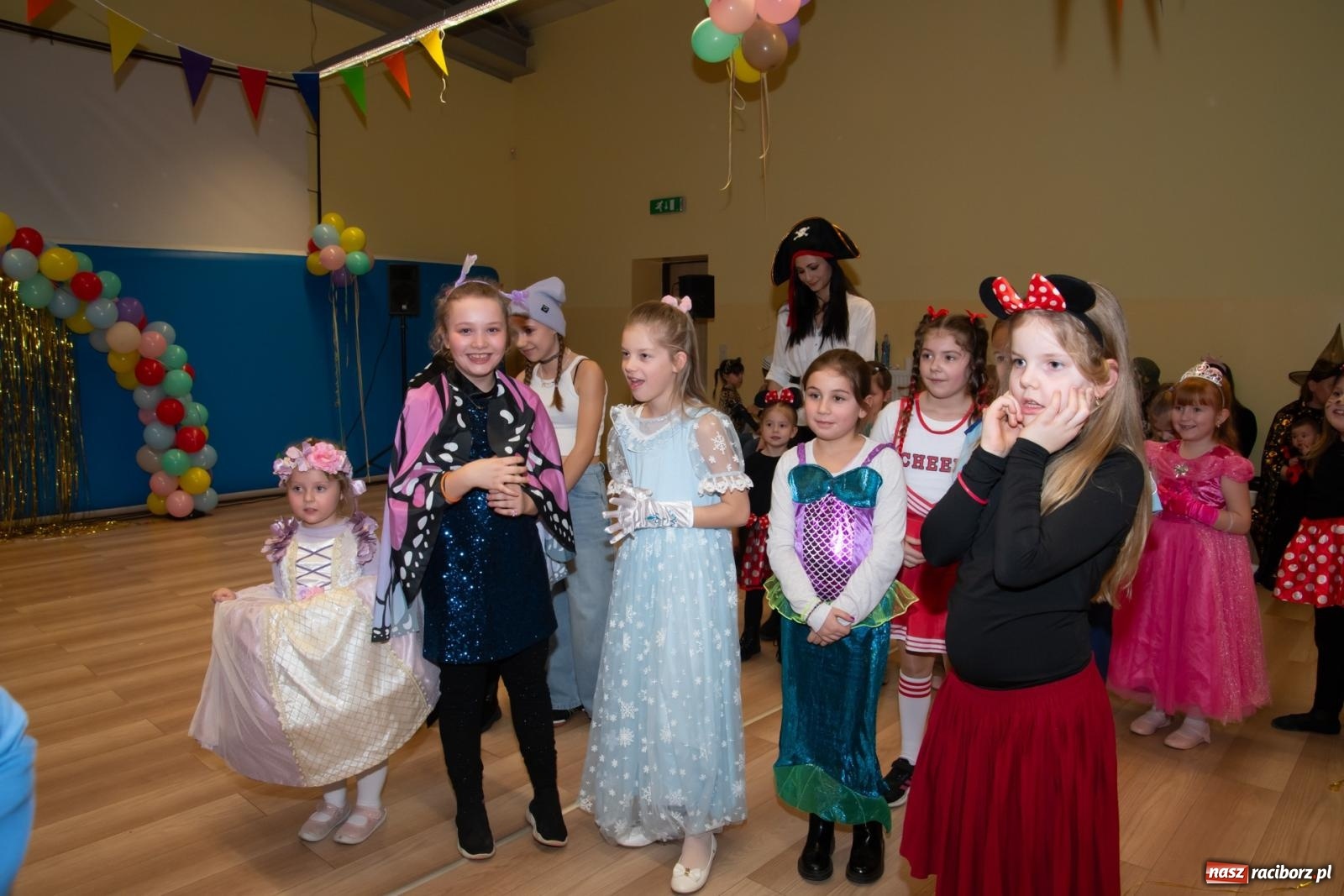 Zdjęcie w galerii na portalu naszraciborz.pl: Wielki dziecięcy bal karnawałowy w Pietrowicach Wielkich [FOTO i WIDEO] wiadomości z regionu