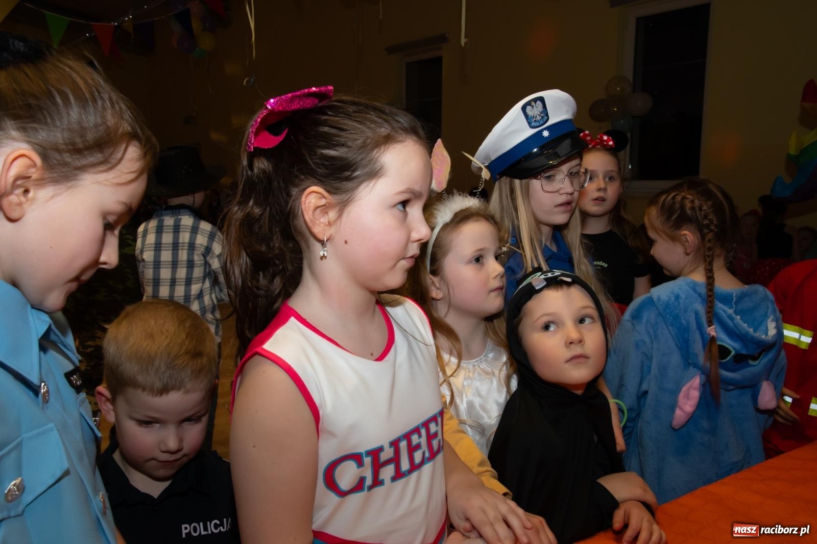 Zdjęcie w galerii na portalu naszraciborz.pl: Wielki dziecięcy bal karnawałowy w Pietrowicach Wielkich [FOTO i WIDEO] wiadomości z regionu