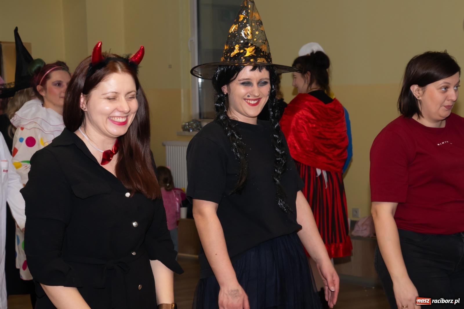 Zdjęcie w galerii na portalu naszraciborz.pl: Wielki dziecięcy bal karnawałowy w Pietrowicach Wielkich [FOTO i WIDEO] wiadomości z regionu