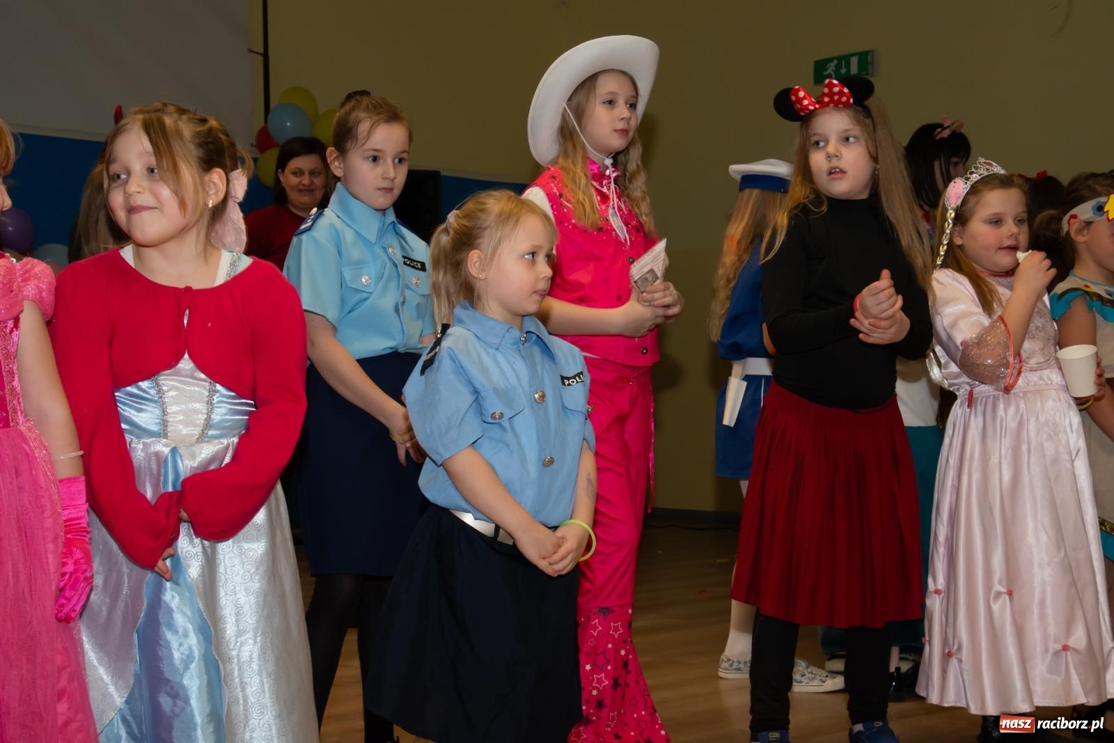 Zdjęcie w galerii na portalu naszraciborz.pl: Wielki dziecięcy bal karnawałowy w Pietrowicach Wielkich [FOTO i WIDEO] wiadomości z regionu