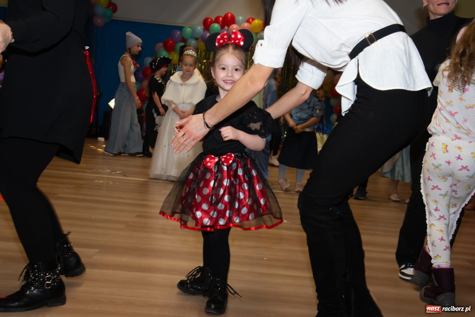 Zdjęcie w galerii na portalu naszraciborz.pl: Wielki dziecięcy bal karnawałowy w Pietrowicach Wielkich [FOTO i WIDEO] wiadomości z regionu