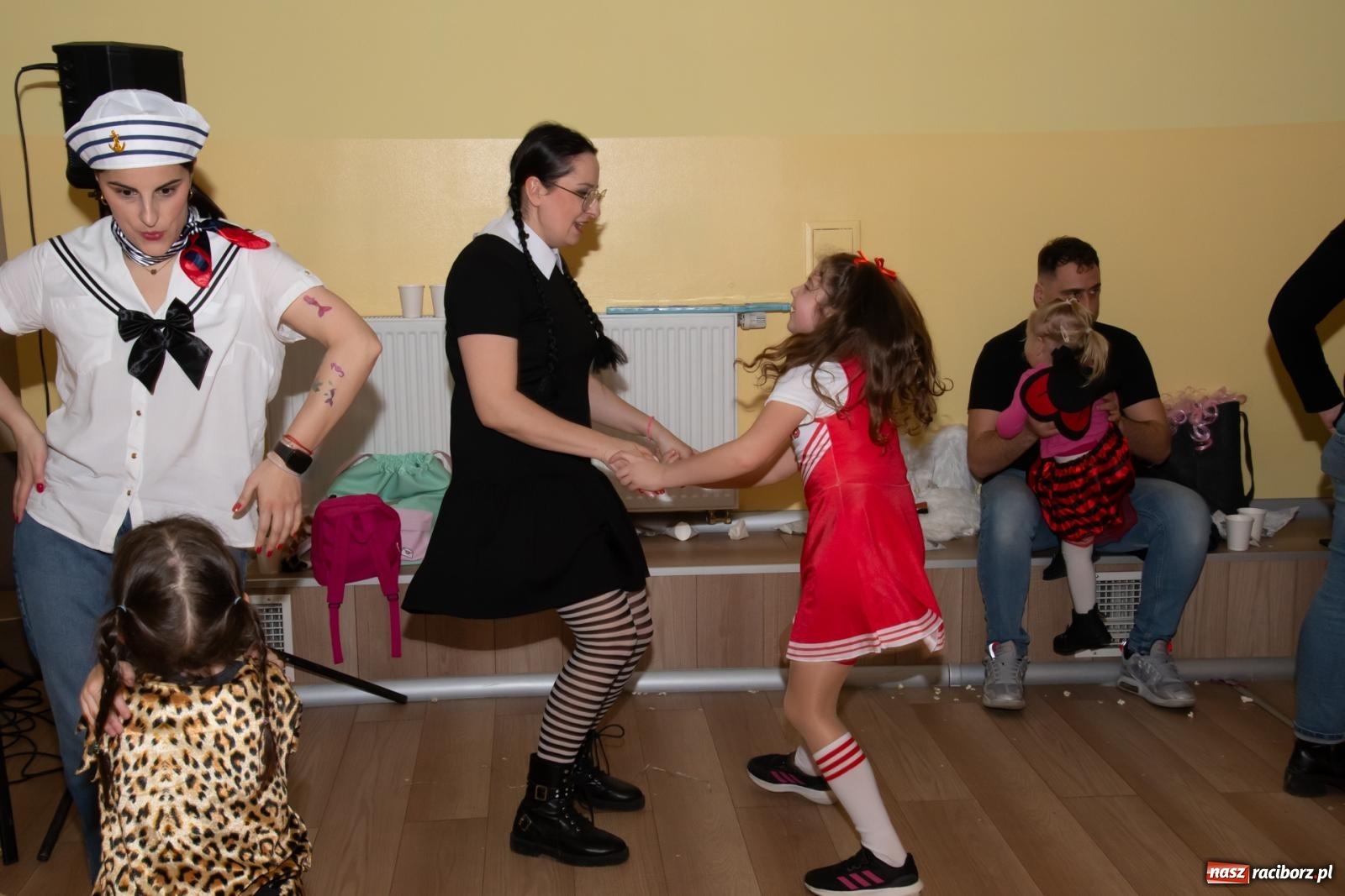 Zdjęcie w galerii na portalu naszraciborz.pl: Wielki dziecięcy bal karnawałowy w Pietrowicach Wielkich [FOTO i WIDEO] wiadomości z regionu