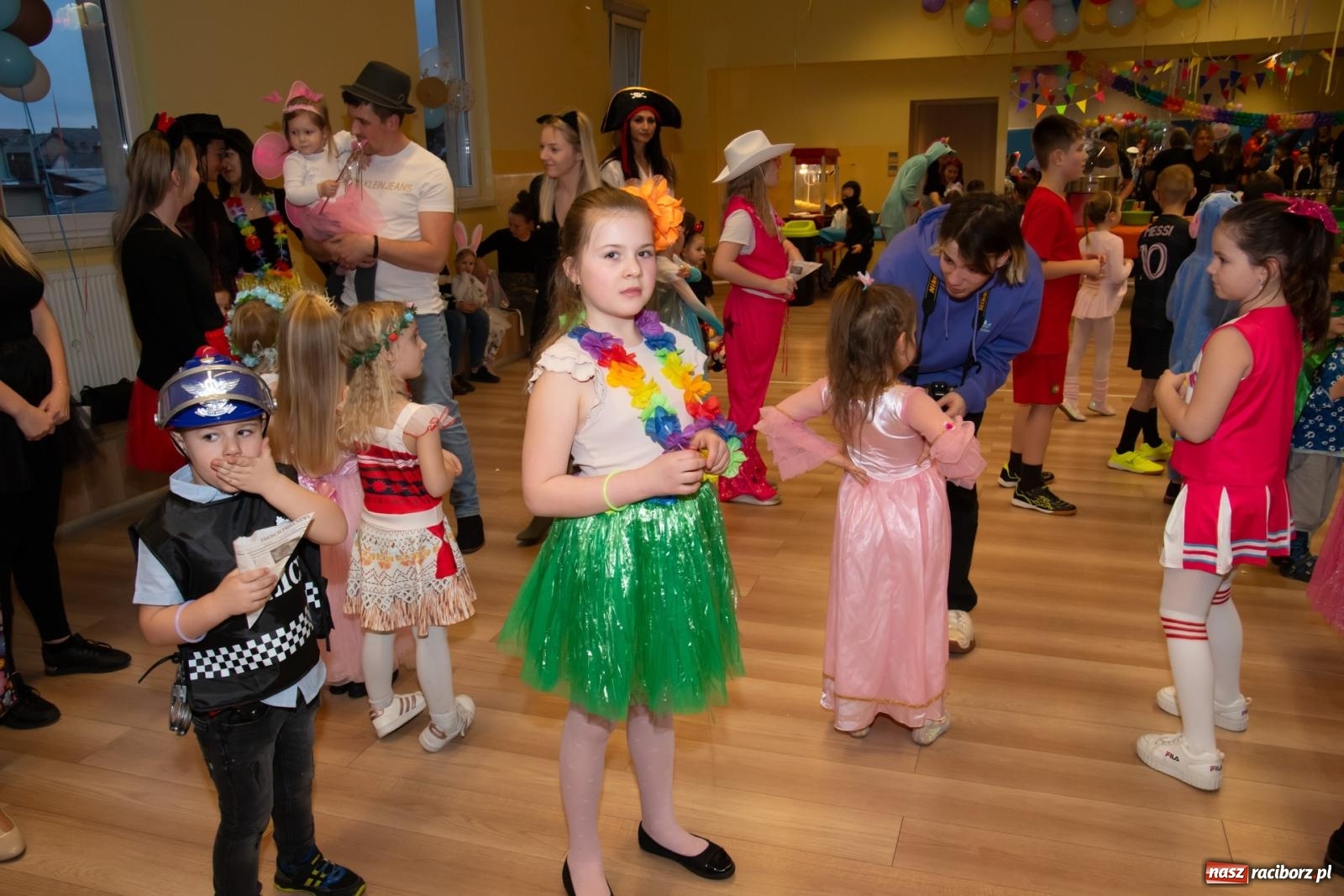 Zdjęcie w galerii na portalu naszraciborz.pl: Wielki dziecięcy bal karnawałowy w Pietrowicach Wielkich [FOTO i WIDEO] wiadomości z regionu