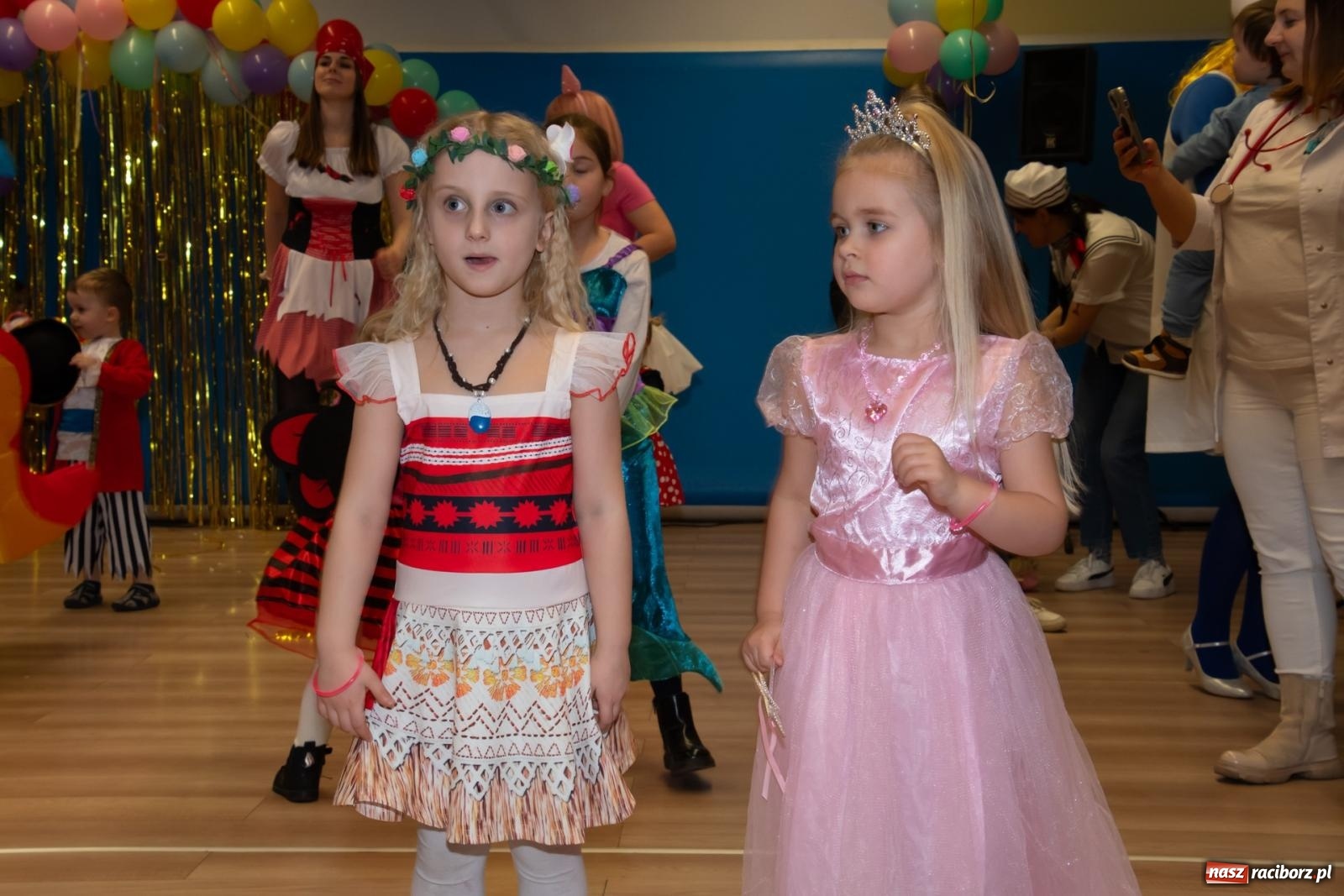 Zdjęcie w galerii na portalu naszraciborz.pl: Wielki dziecięcy bal karnawałowy w Pietrowicach Wielkich [FOTO i WIDEO] wiadomości z regionu