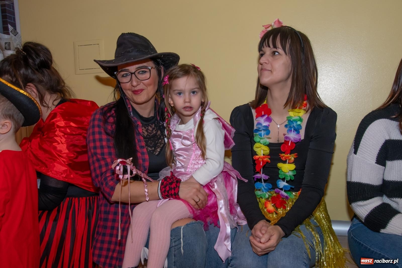 Zdjęcie w galerii na portalu naszraciborz.pl: Wielki dziecięcy bal karnawałowy w Pietrowicach Wielkich [FOTO i WIDEO] wiadomości z regionu