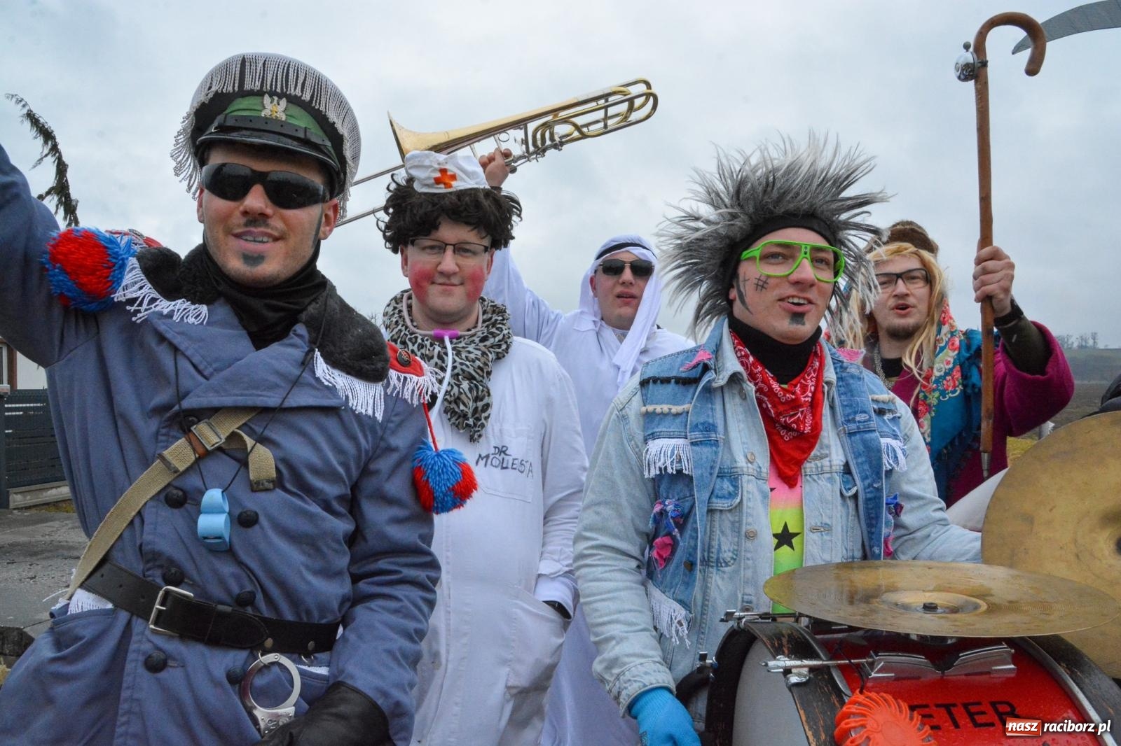 Zdjęcie w galerii na portalu naszraciborz.pl: Bery z parafii Sławików żegnają karnawał [FOTO i WIDEO] wiadomości z regionu