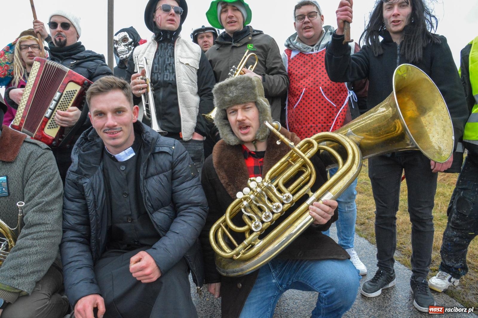Zdjęcie w galerii na portalu naszraciborz.pl: Bery z parafii Sławików żegnają karnawał [FOTO i WIDEO] wiadomości z regionu