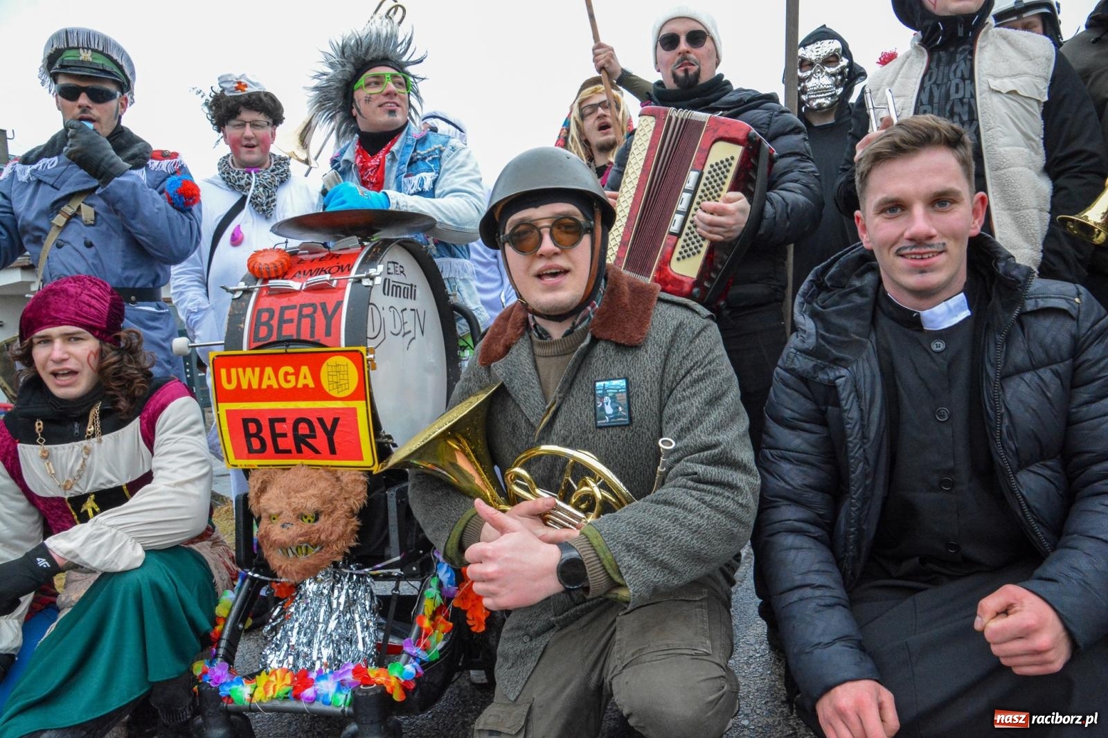 Zdjęcie w galerii na portalu naszraciborz.pl: Bery z parafii Sławików żegnają karnawał [FOTO i WIDEO] wiadomości z regionu