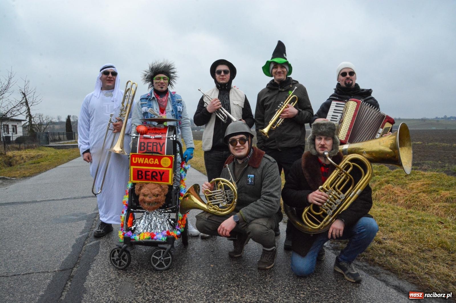 Zdjęcie w galerii na portalu naszraciborz.pl: Bery z parafii Sławików żegnają karnawał [FOTO i WIDEO] wiadomości z regionu
