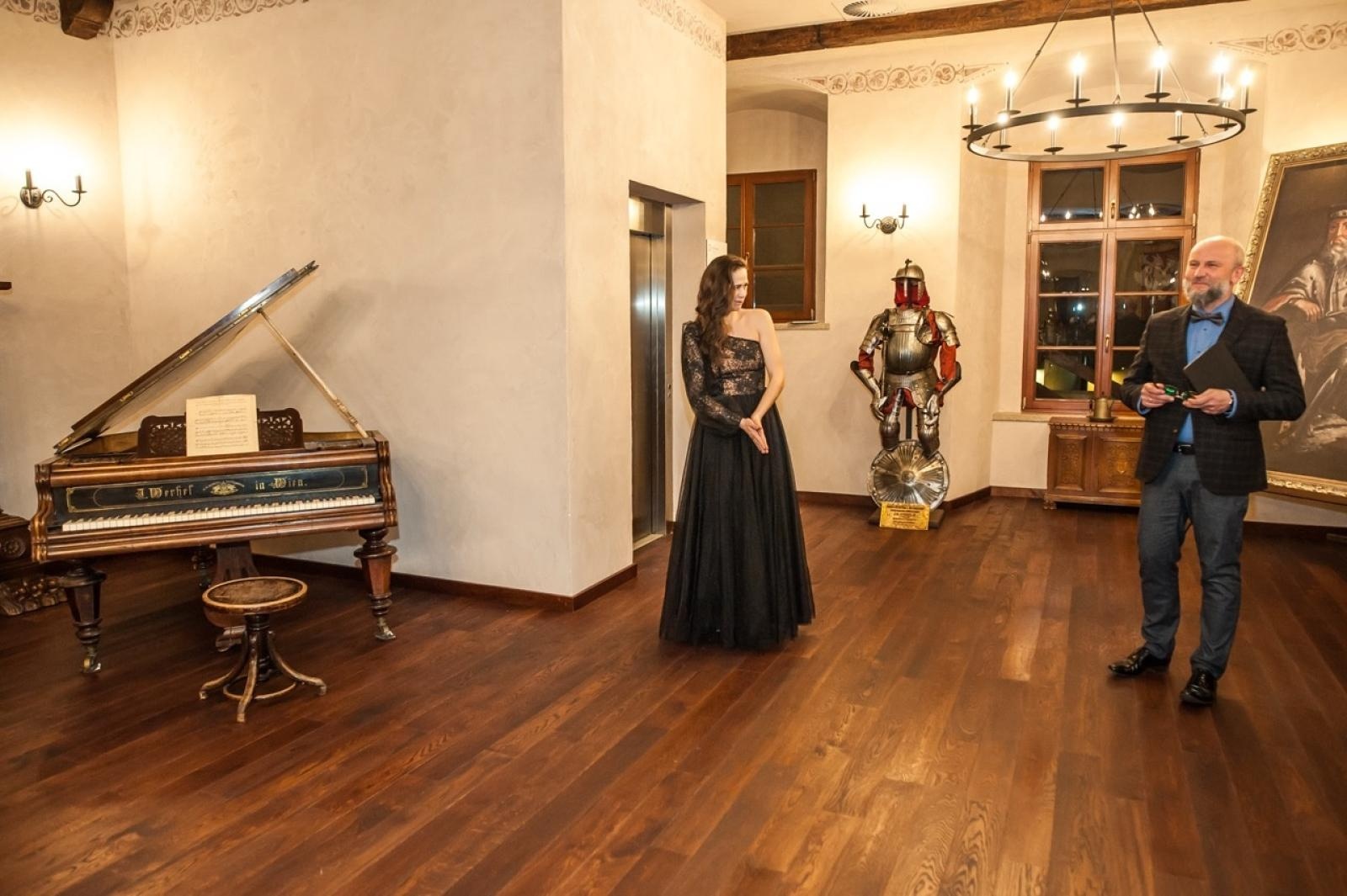 Zdjęcie w galerii na portalu naszraciborz.pl: Magiczna noc na zamku z operą [FOTO i WIDEO] wiadomości z regionu