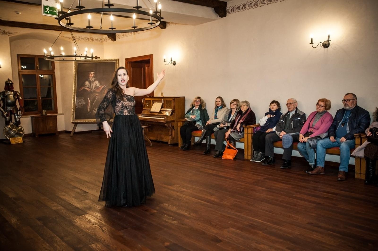 Zdjęcie w galerii na portalu naszraciborz.pl: Magiczna noc na zamku z operą [FOTO i WIDEO] wiadomości z regionu