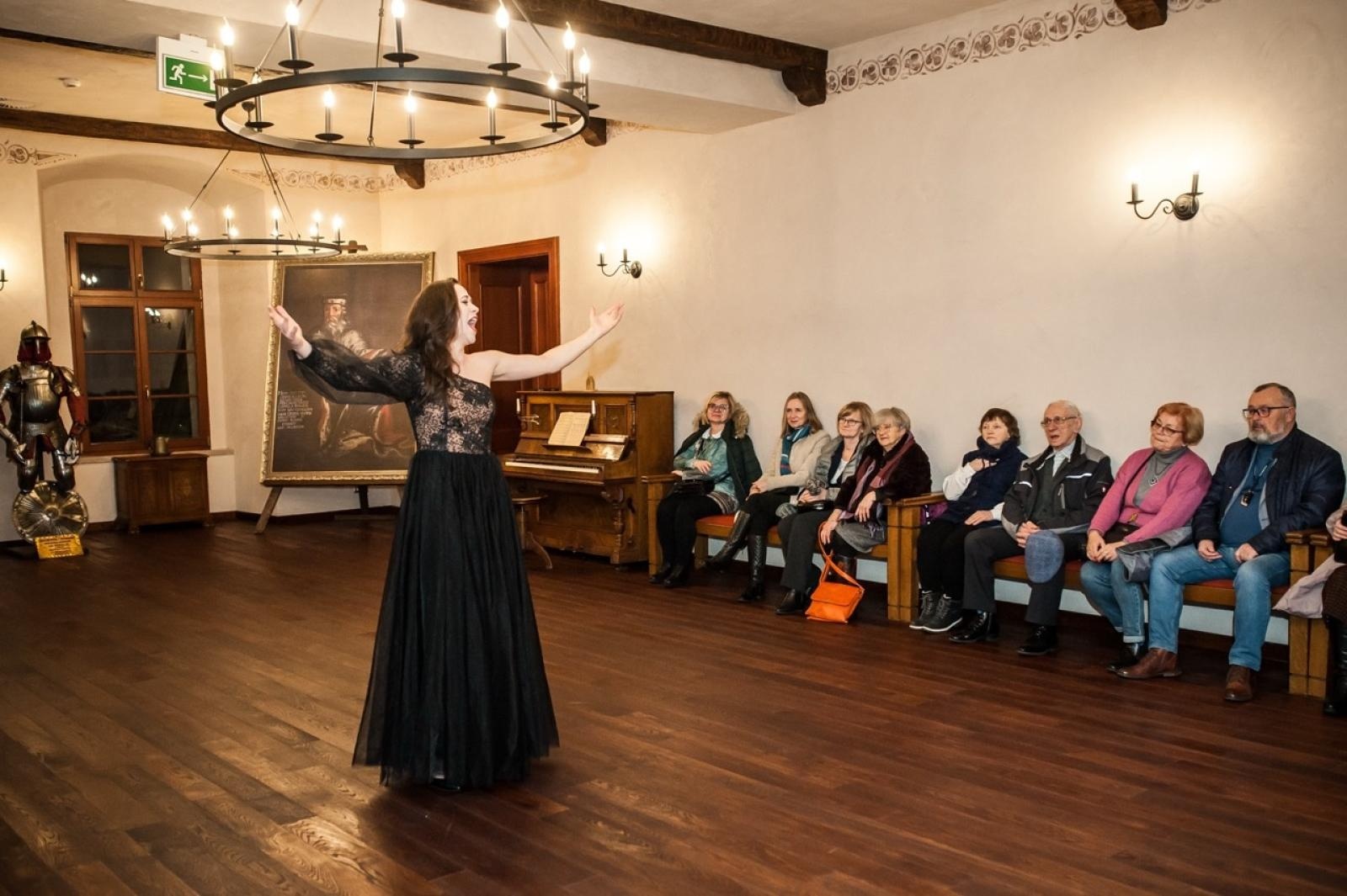 Zdjęcie w galerii na portalu naszraciborz.pl: Magiczna noc na zamku z operą [FOTO i WIDEO] wiadomości z regionu