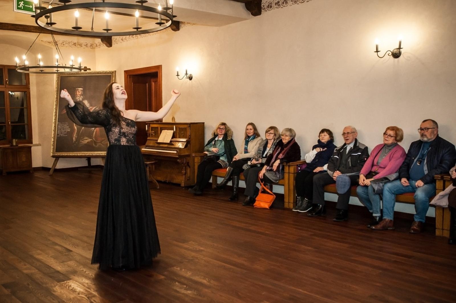 Zdjęcie w galerii na portalu naszraciborz.pl: Magiczna noc na zamku z operą [FOTO i WIDEO] wiadomości z regionu