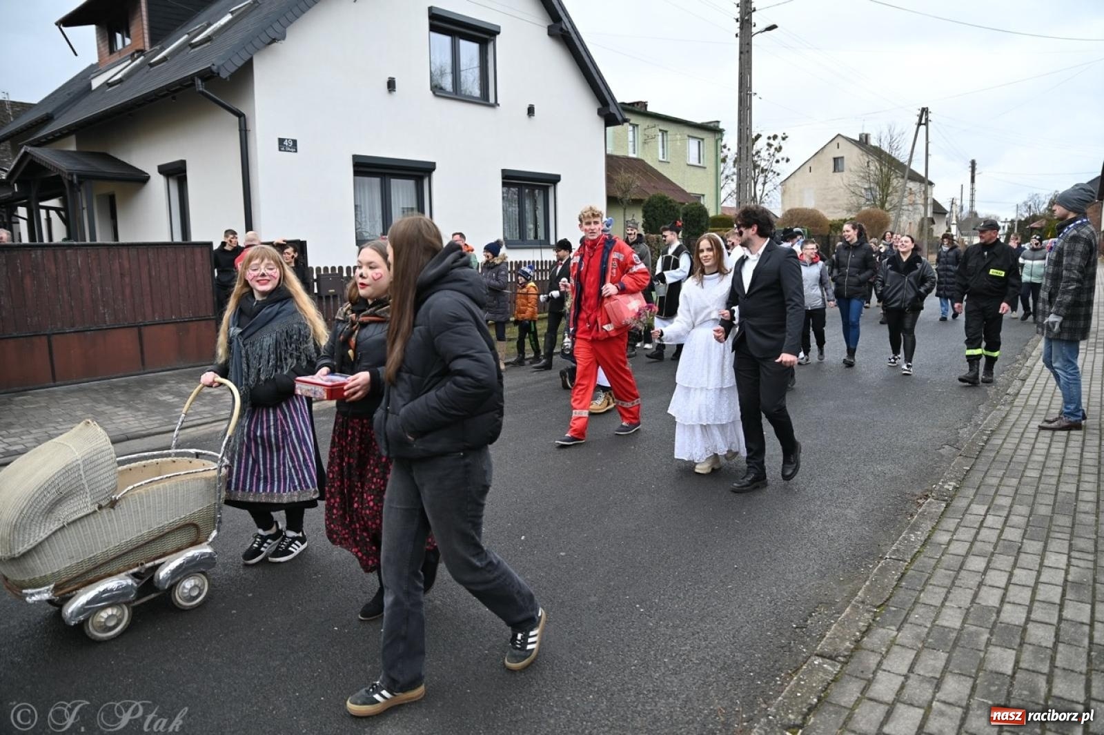 Zdjęcie w galerii na portalu naszraciborz.pl: Tanzbär 2025 – ostatki po samborowicku [FOTO i WIDEO] wiadomości z regionu