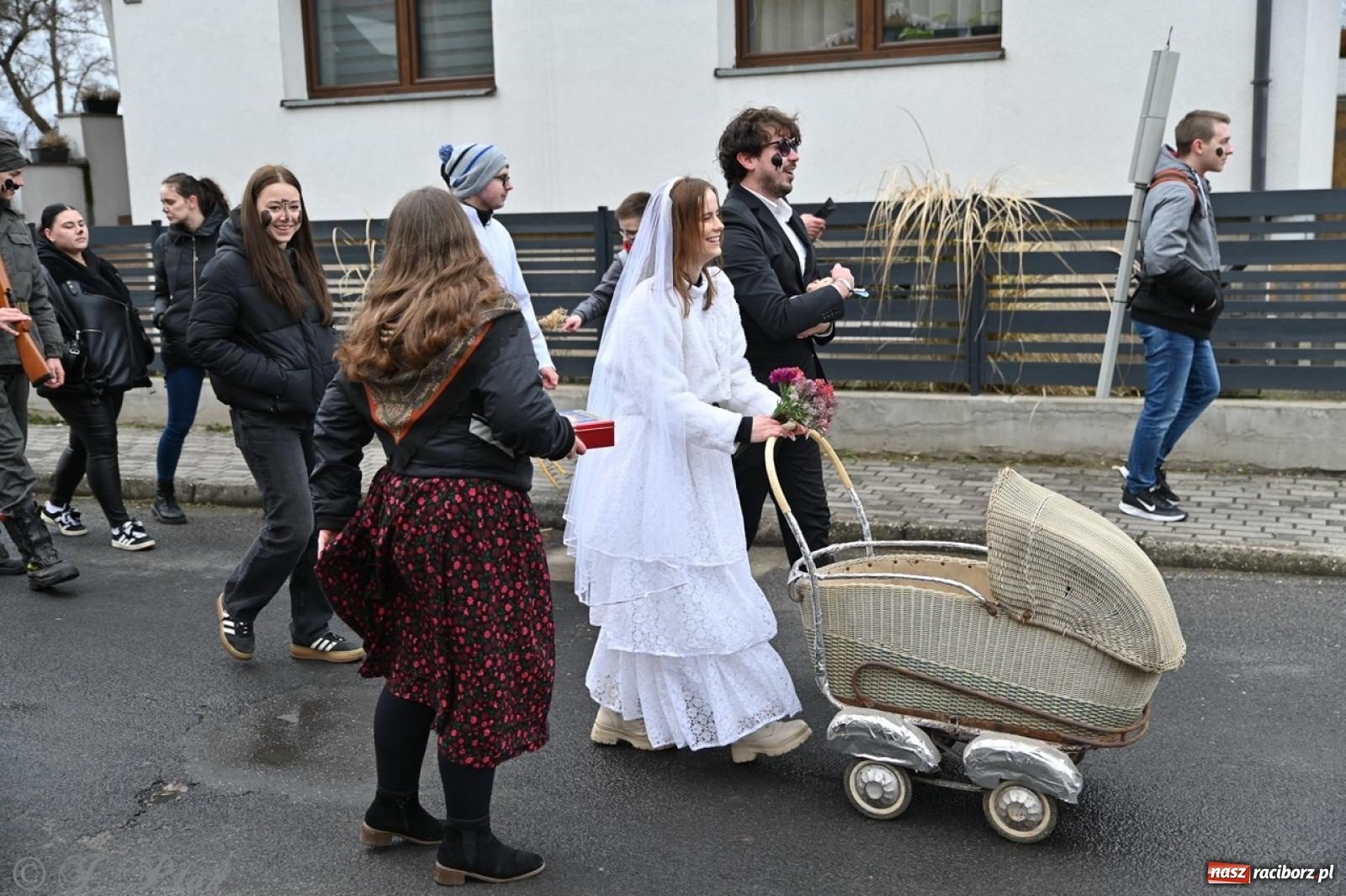 Zdjęcie w galerii na portalu naszraciborz.pl: Tanzbär 2025 – ostatki po samborowicku [FOTO i WIDEO] wiadomości z regionu