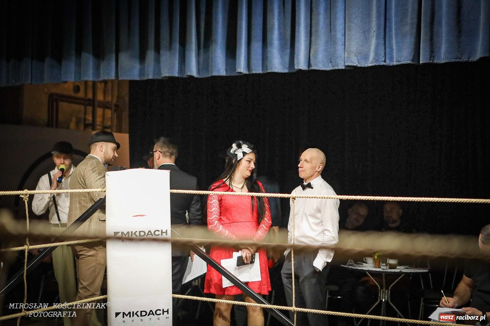 Zdjęcie w galerii na portalu naszraciborz.pl: Bokserskie show w retro stylu – niezapomniana gala w Kietrzu [FOTO i WIDEO] wiadomości z regionu