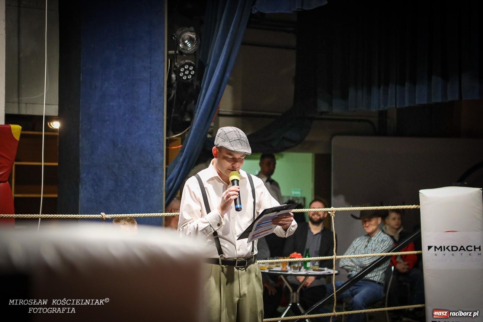 Zdjęcie w galerii na portalu naszraciborz.pl: Bokserskie show w retro stylu – niezapomniana gala w Kietrzu [FOTO i WIDEO] wiadomości z regionu